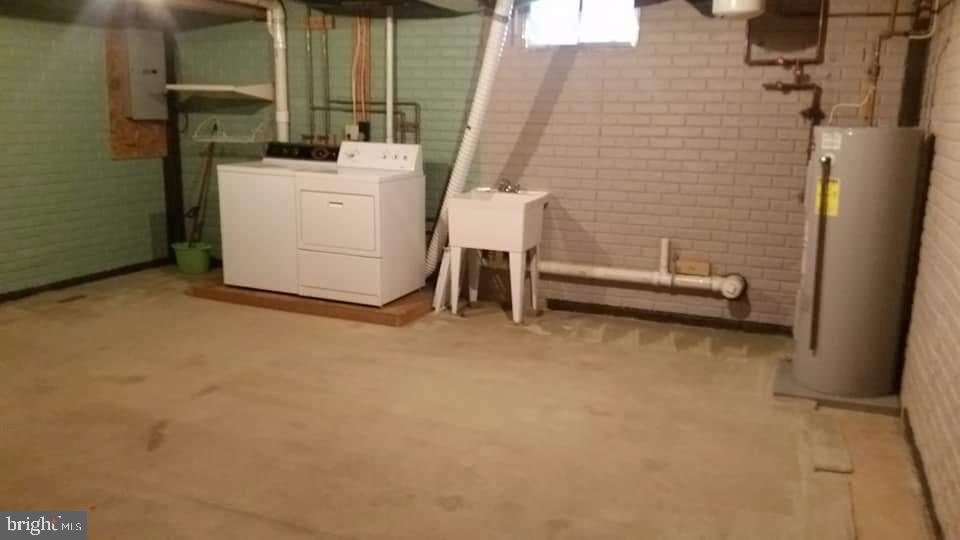 MADDEX FARM - Residential Lease