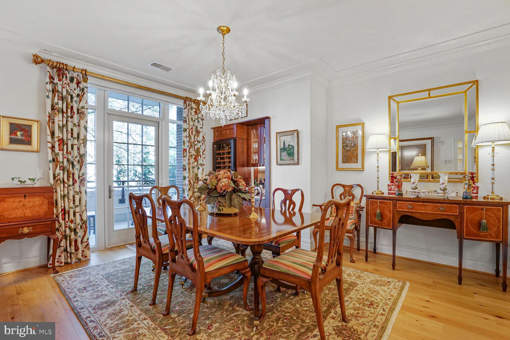 THE SIGNET - Residential