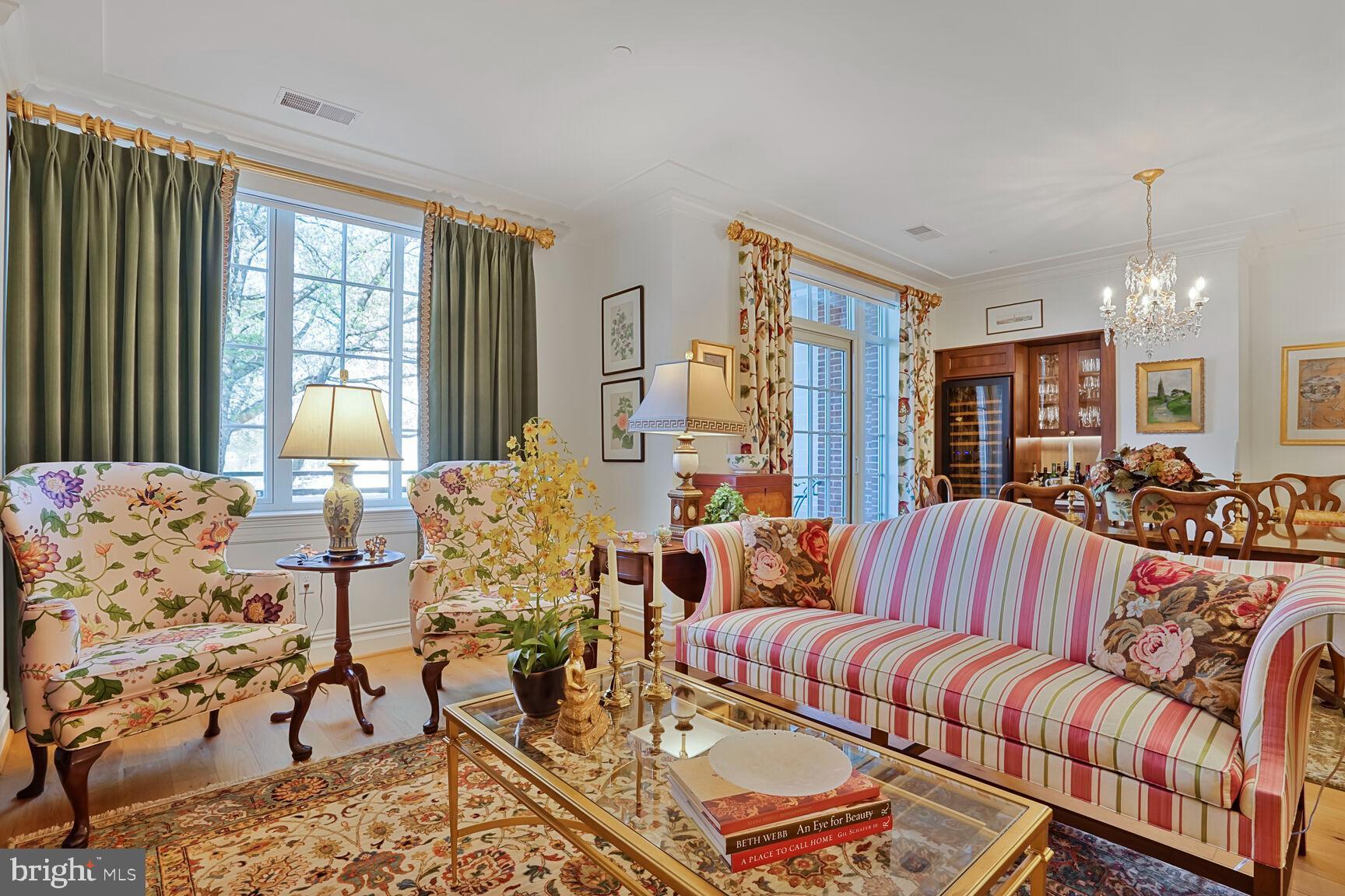 THE SIGNET - Residential