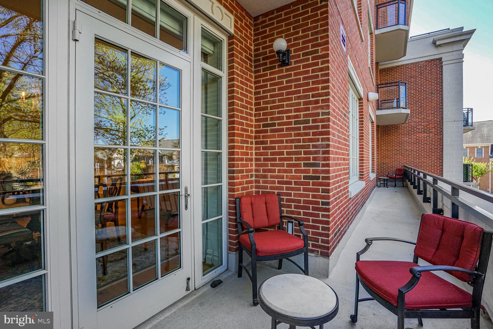 THE SIGNET - Residential