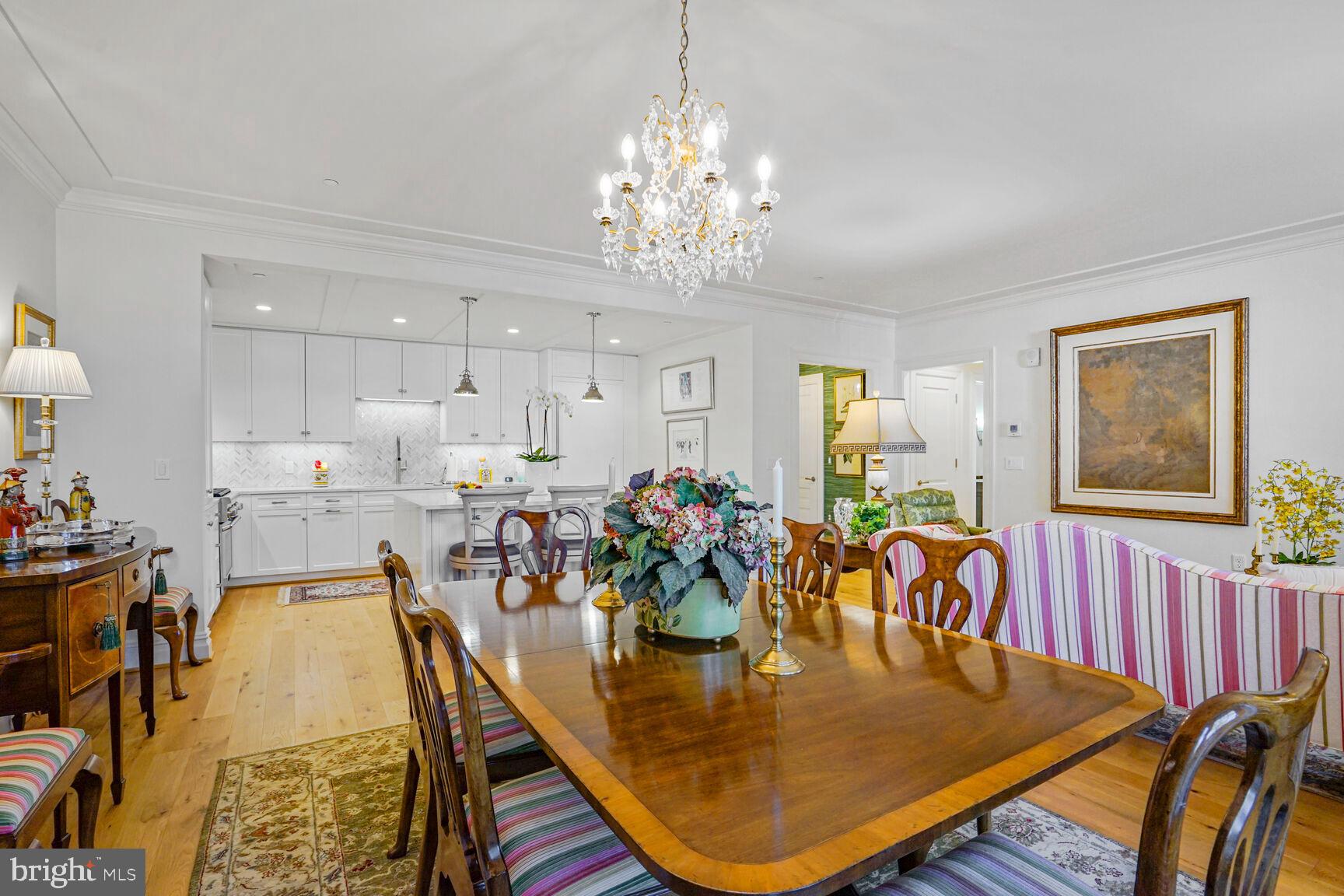 THE SIGNET - Residential