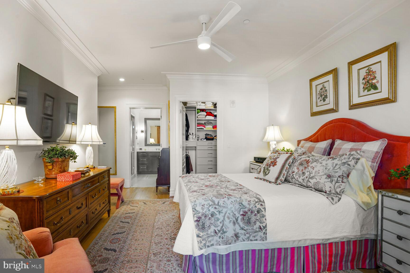 THE SIGNET - Residential