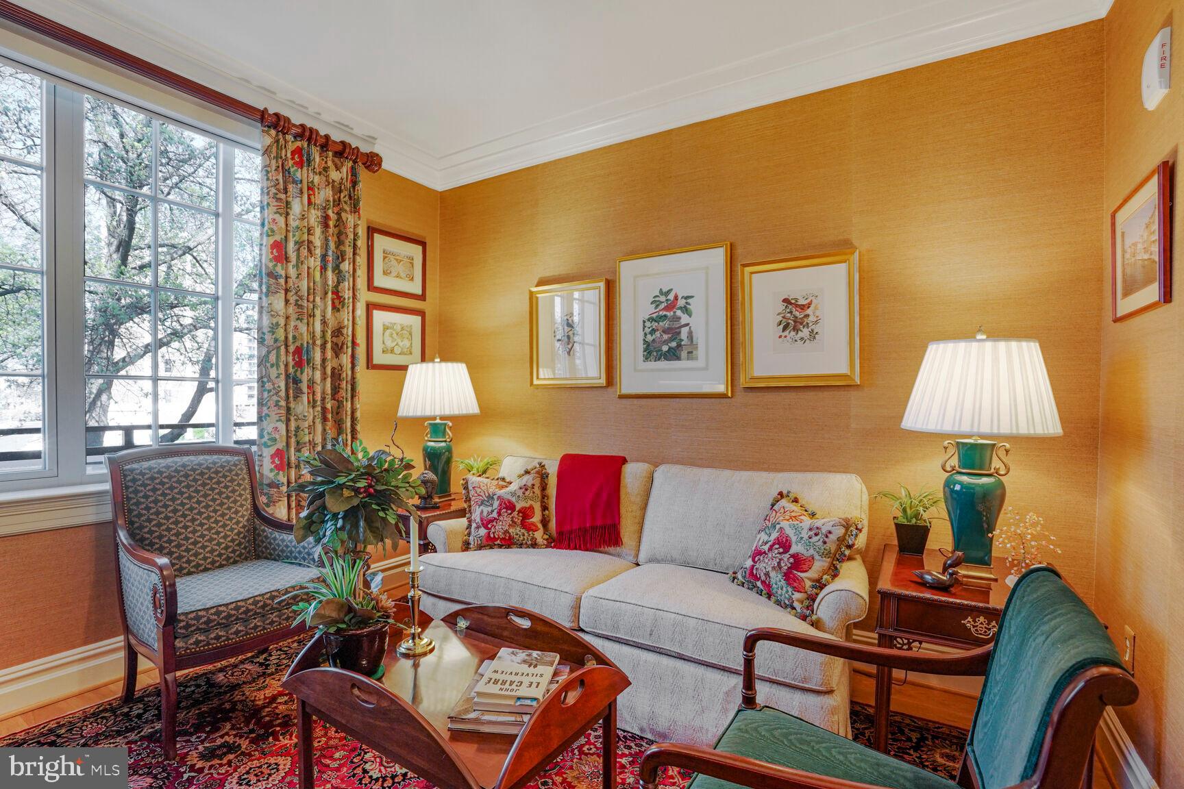 THE SIGNET - Residential