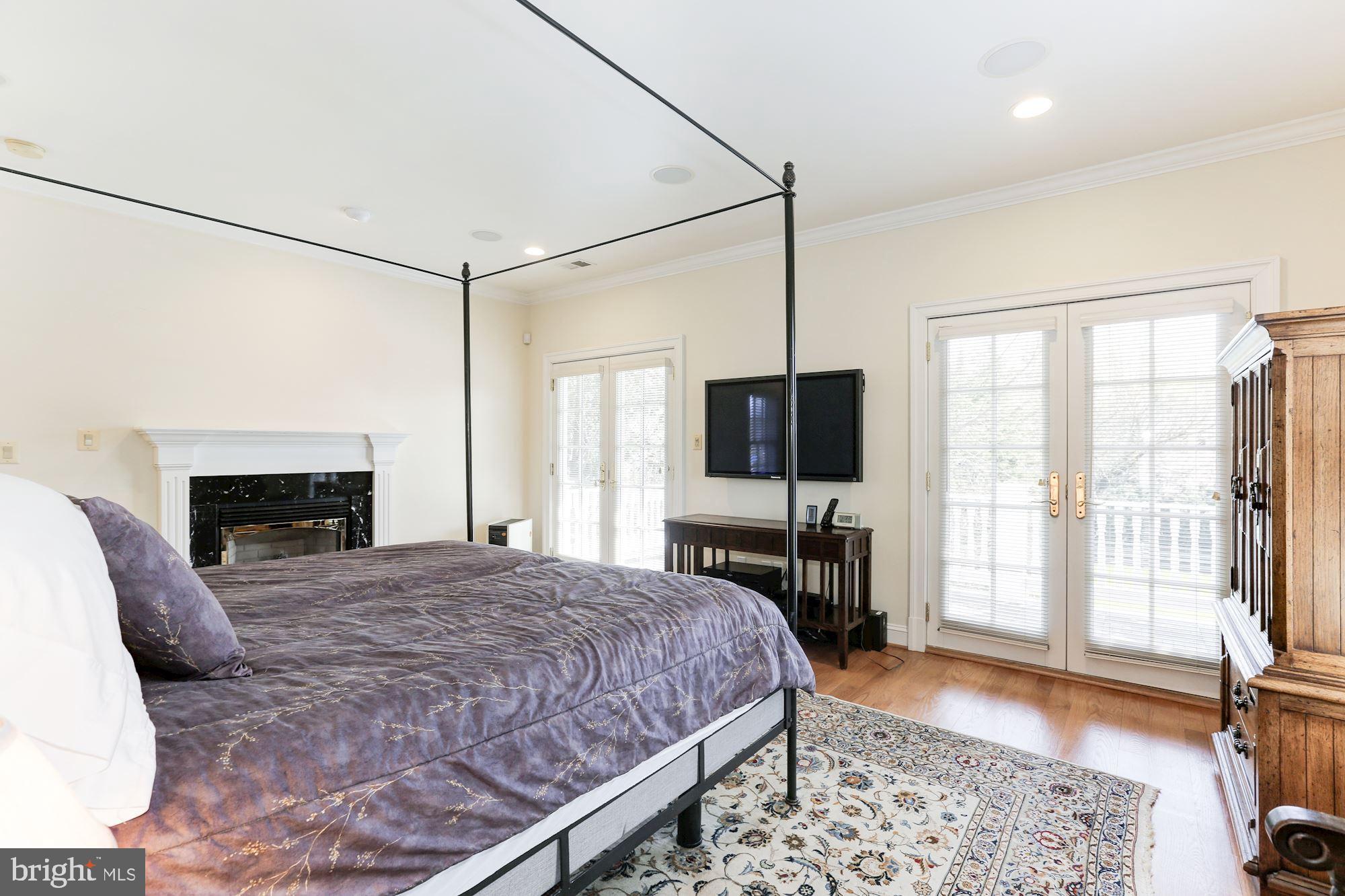 TOWN OF LEESBURG - Residential