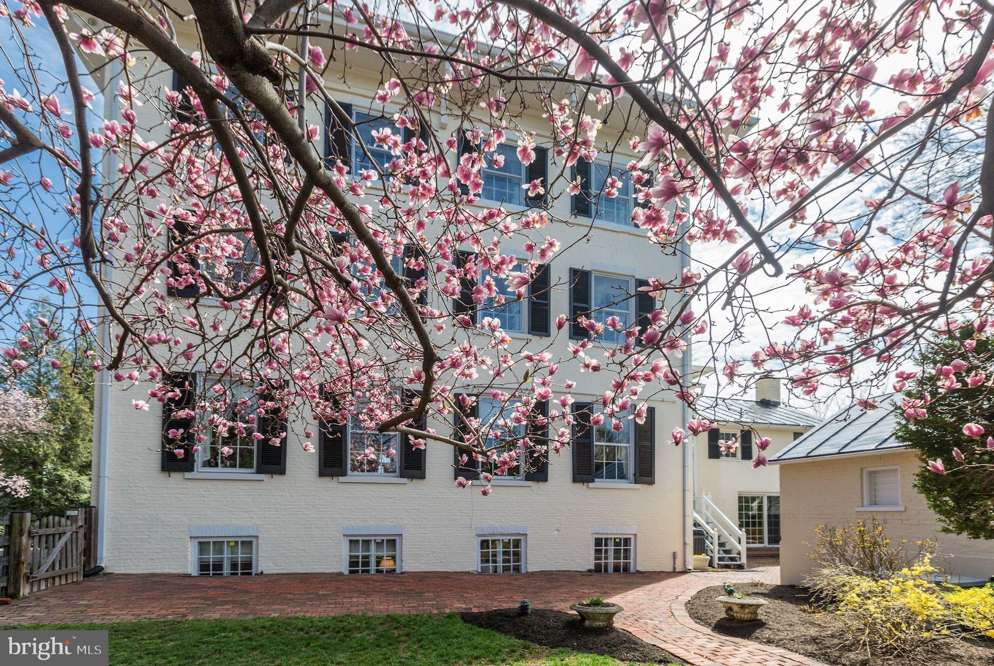 TOWN OF LEESBURG - Residential