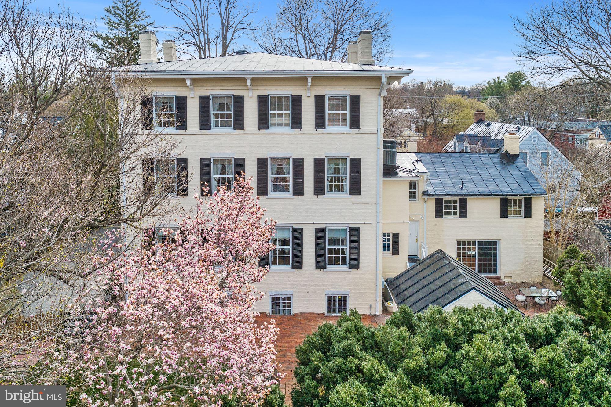 TOWN OF LEESBURG - Residential