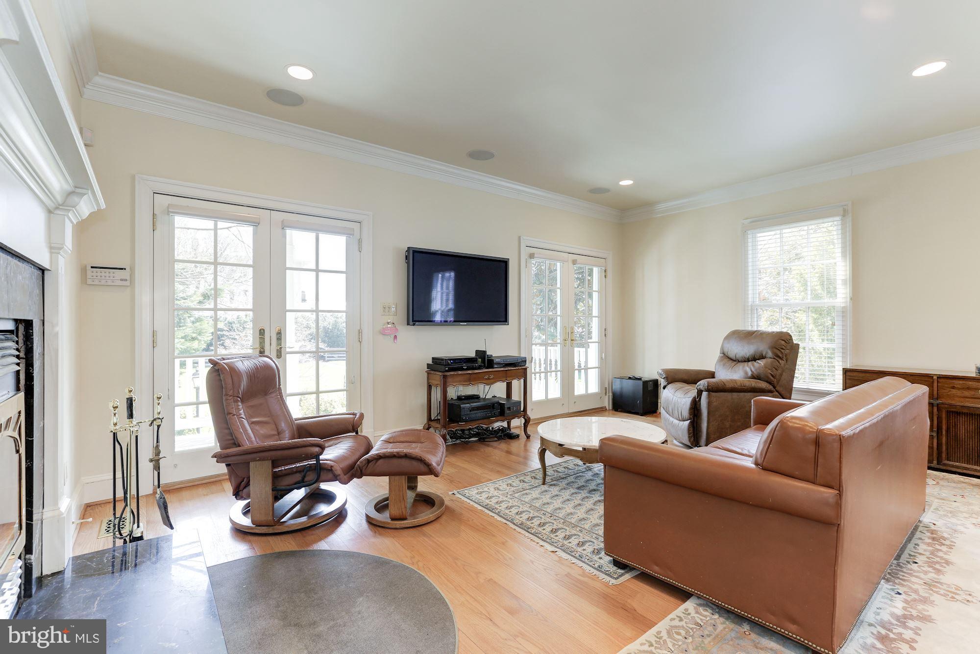 TOWN OF LEESBURG - Residential