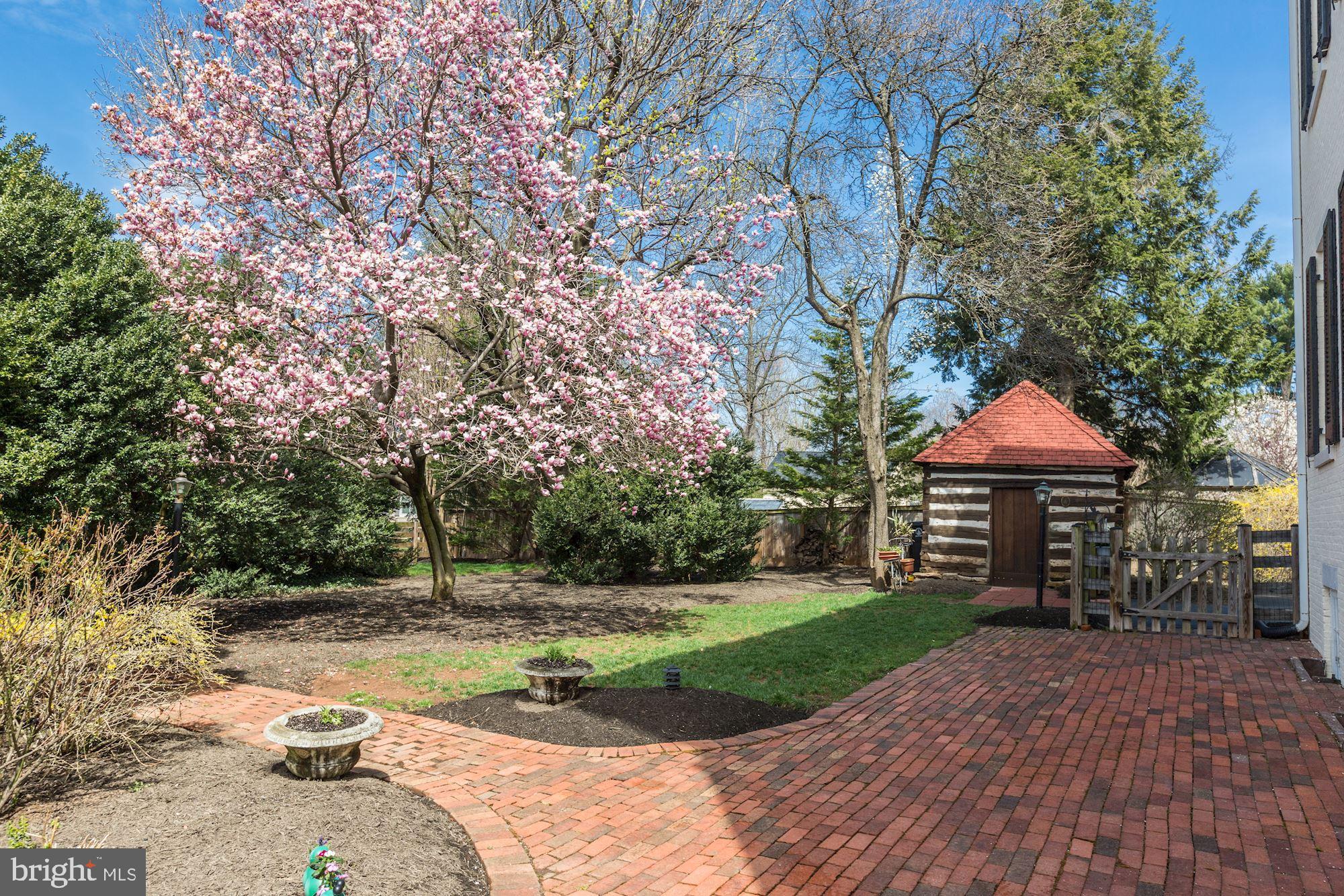 TOWN OF LEESBURG - Residential