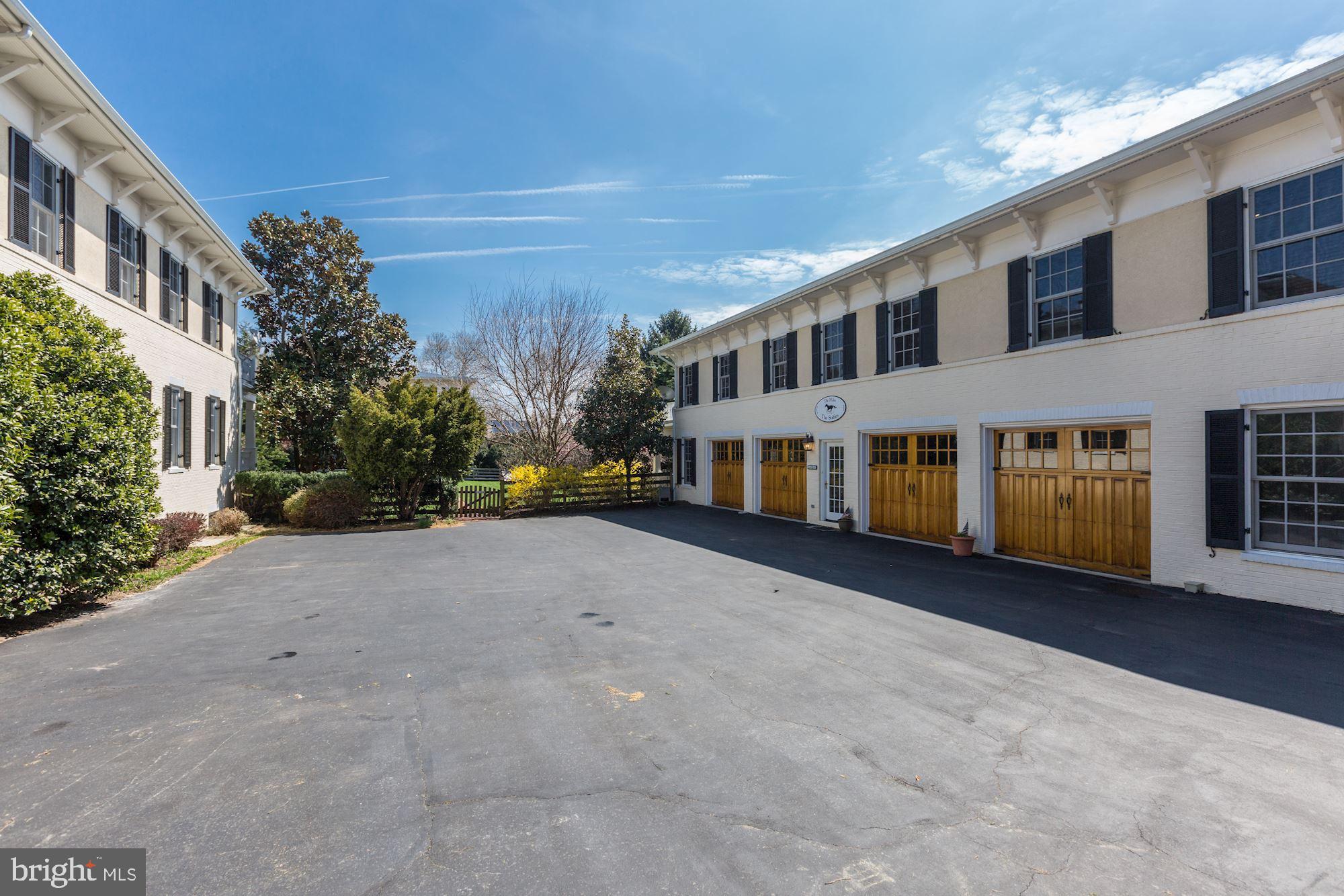 TOWN OF LEESBURG - Residential