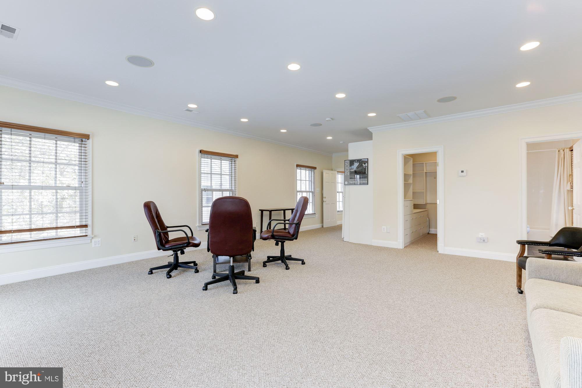 TOWN OF LEESBURG - Residential