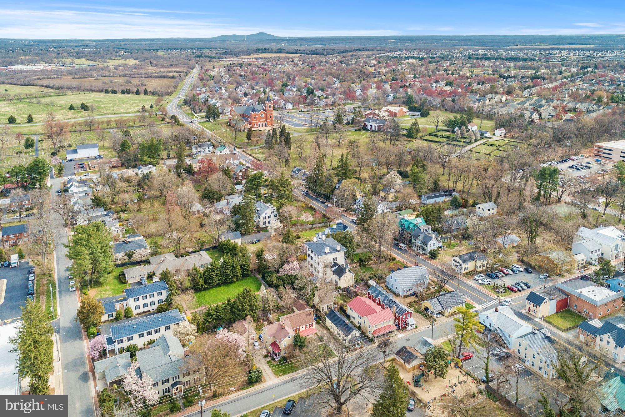TOWN OF LEESBURG - Residential