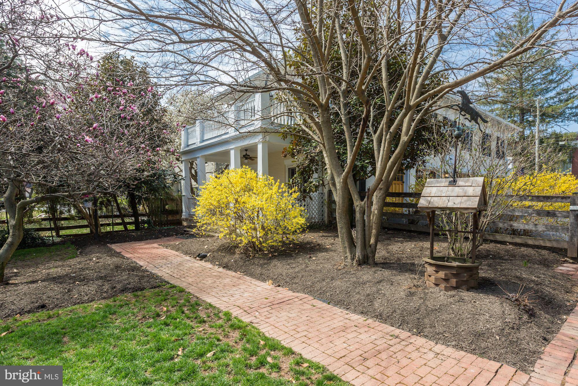 TOWN OF LEESBURG - Residential