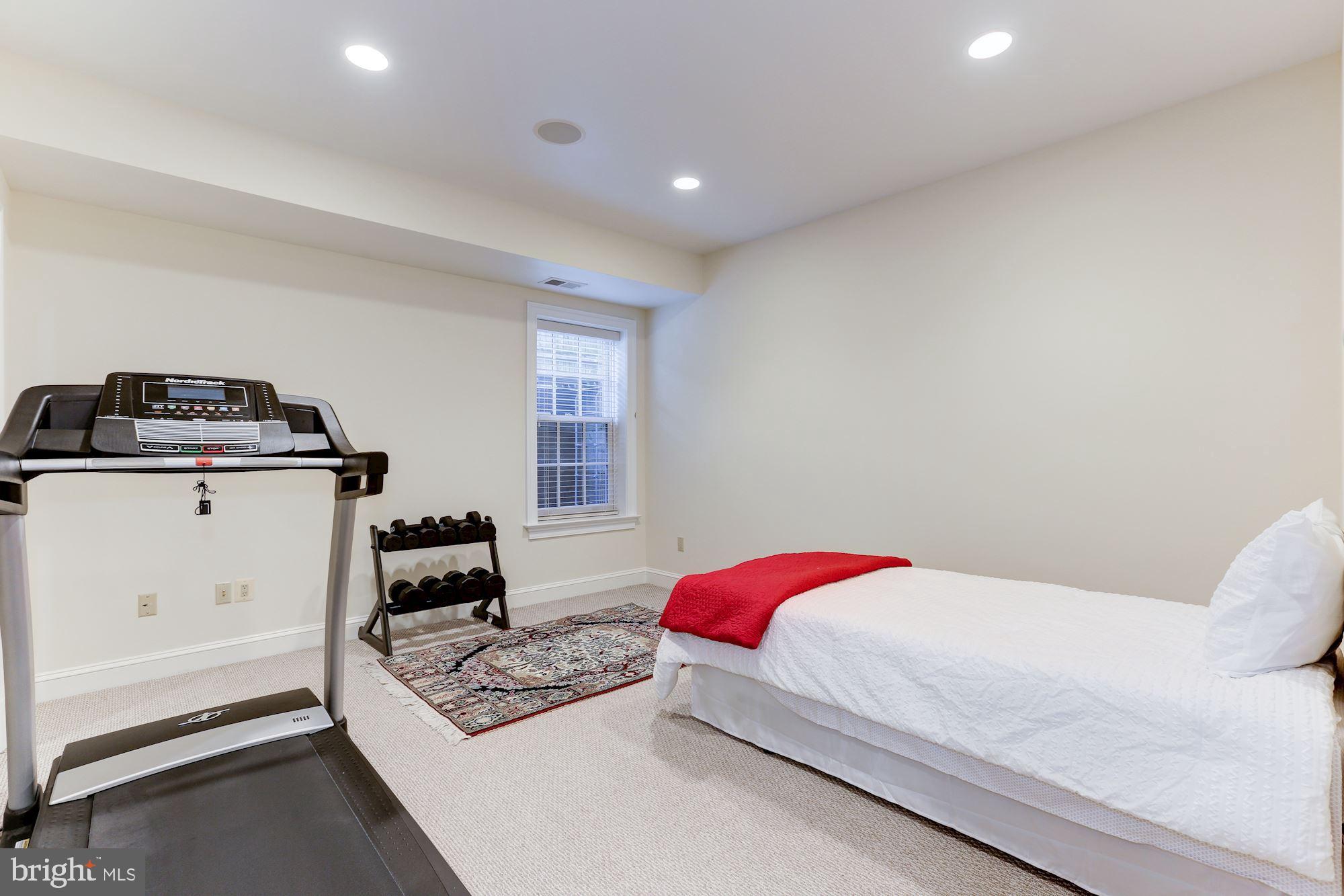 TOWN OF LEESBURG - Residential