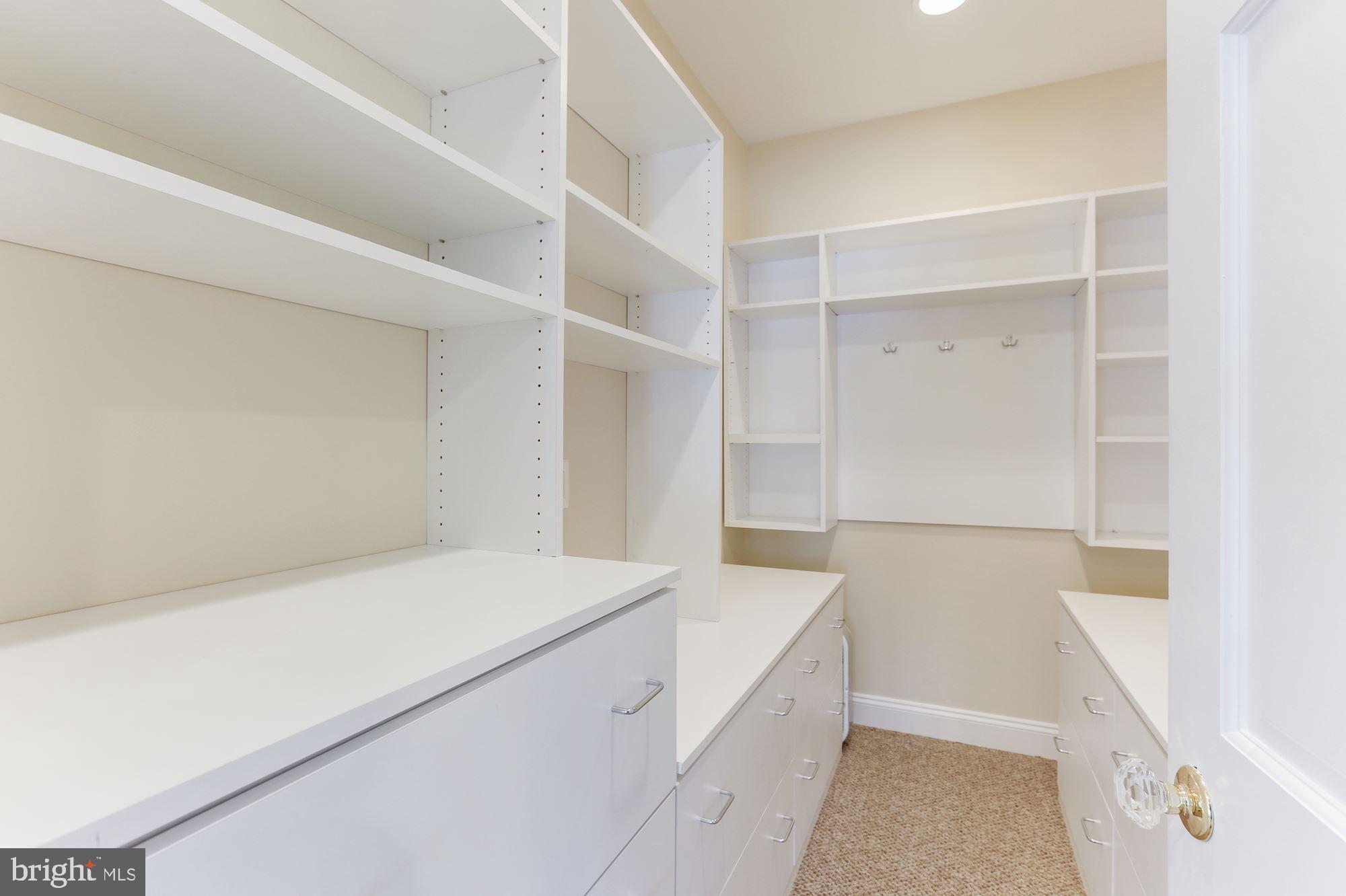 TOWN OF LEESBURG - Residential