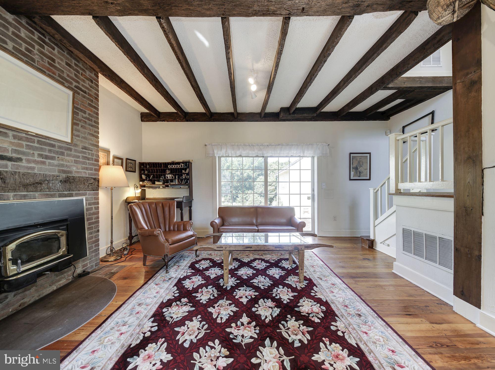 TOWN OF LEESBURG - Residential