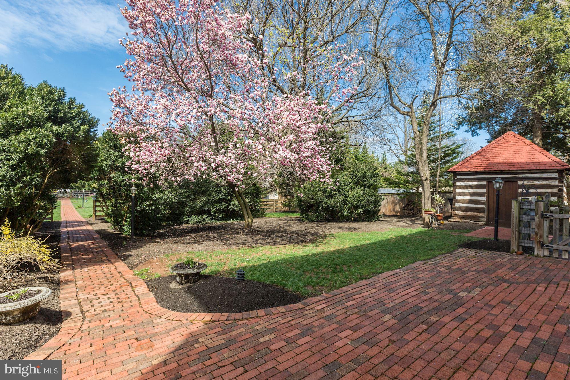 TOWN OF LEESBURG - Residential