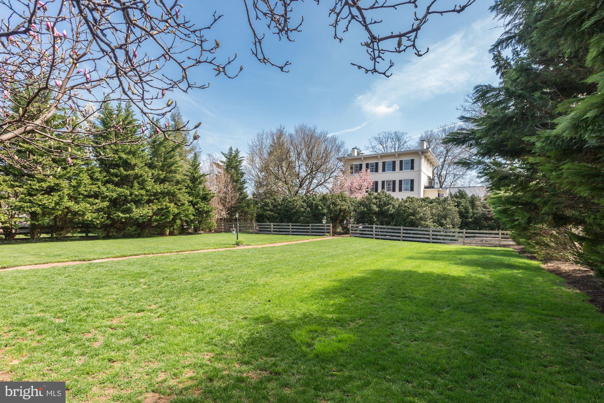 TOWN OF LEESBURG - Residential