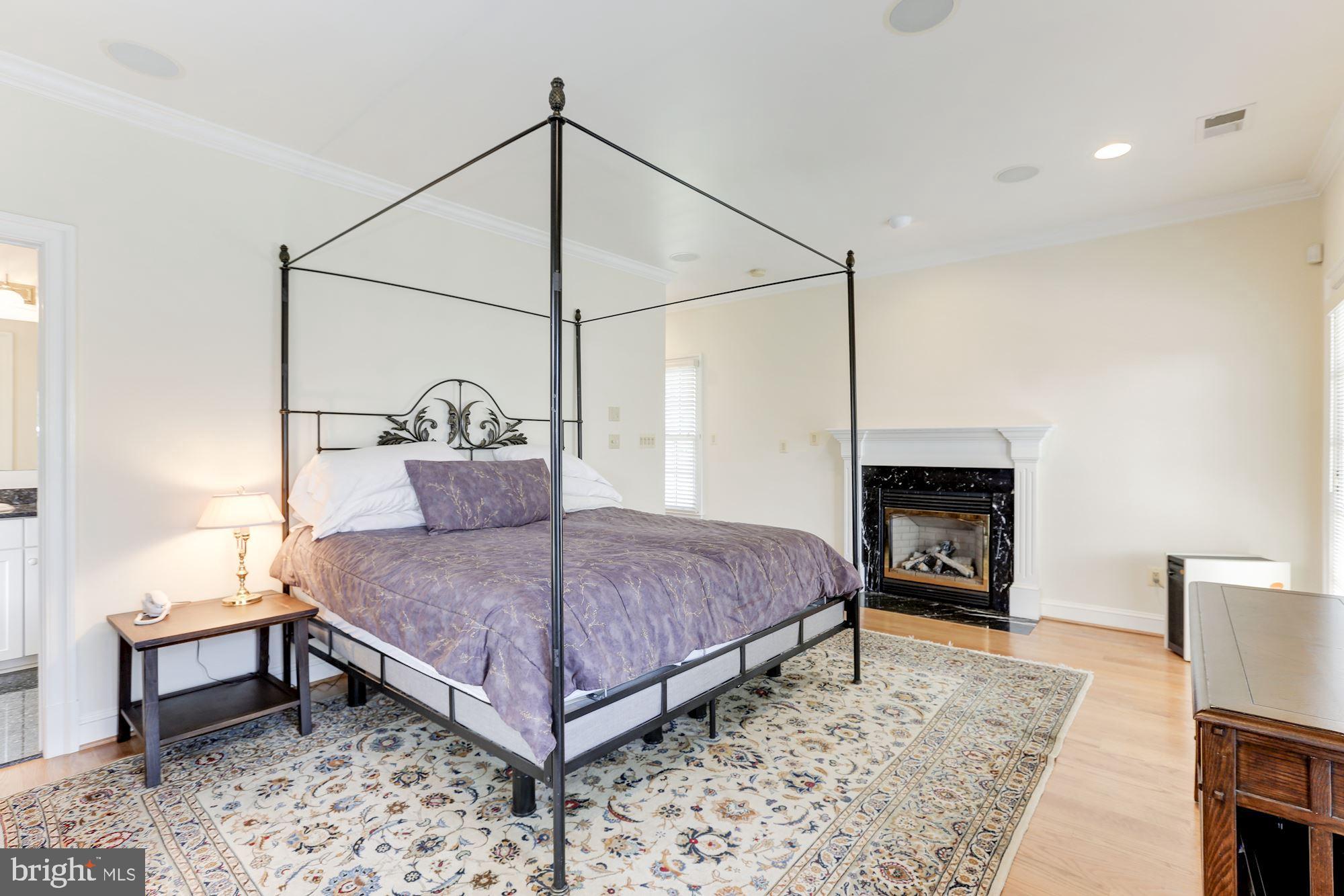 TOWN OF LEESBURG - Residential