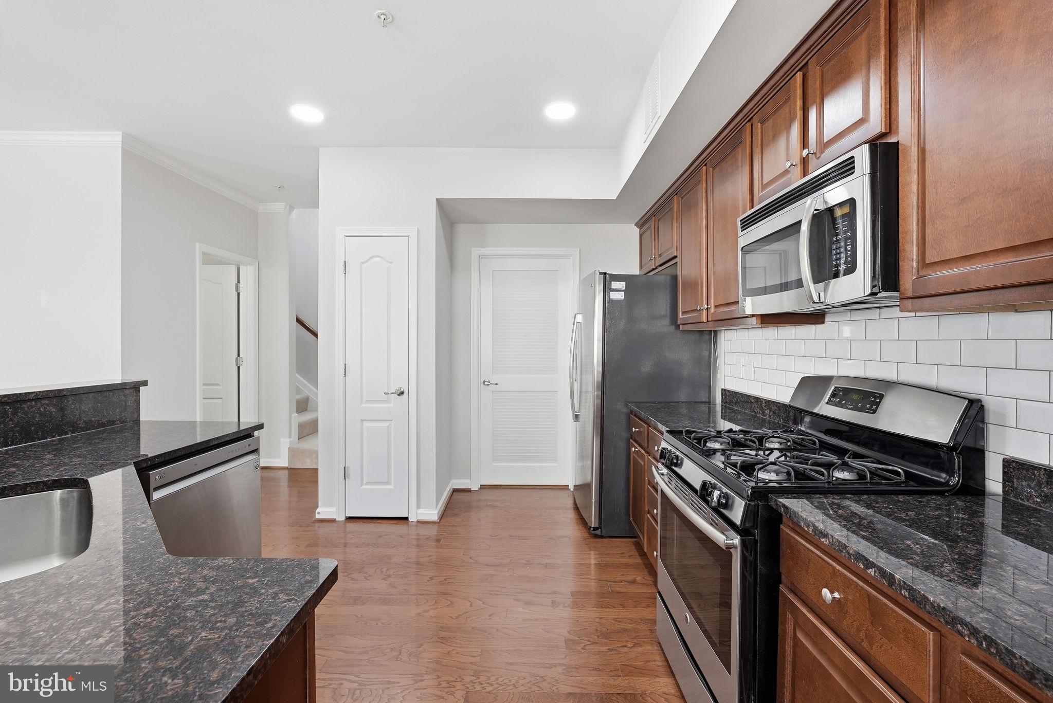 DANE RIDGE CONDO - Residential