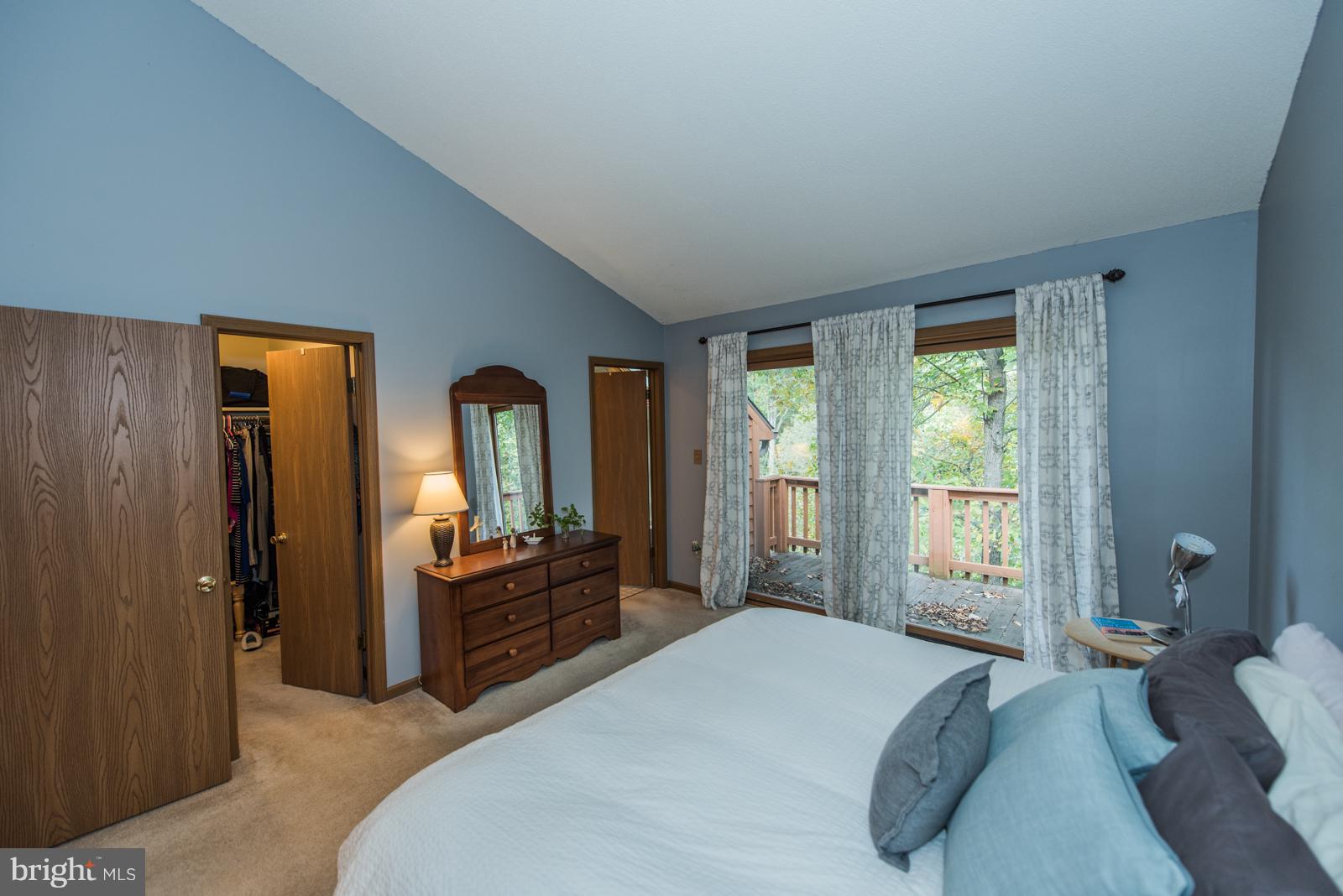 THE WOODS - Residential