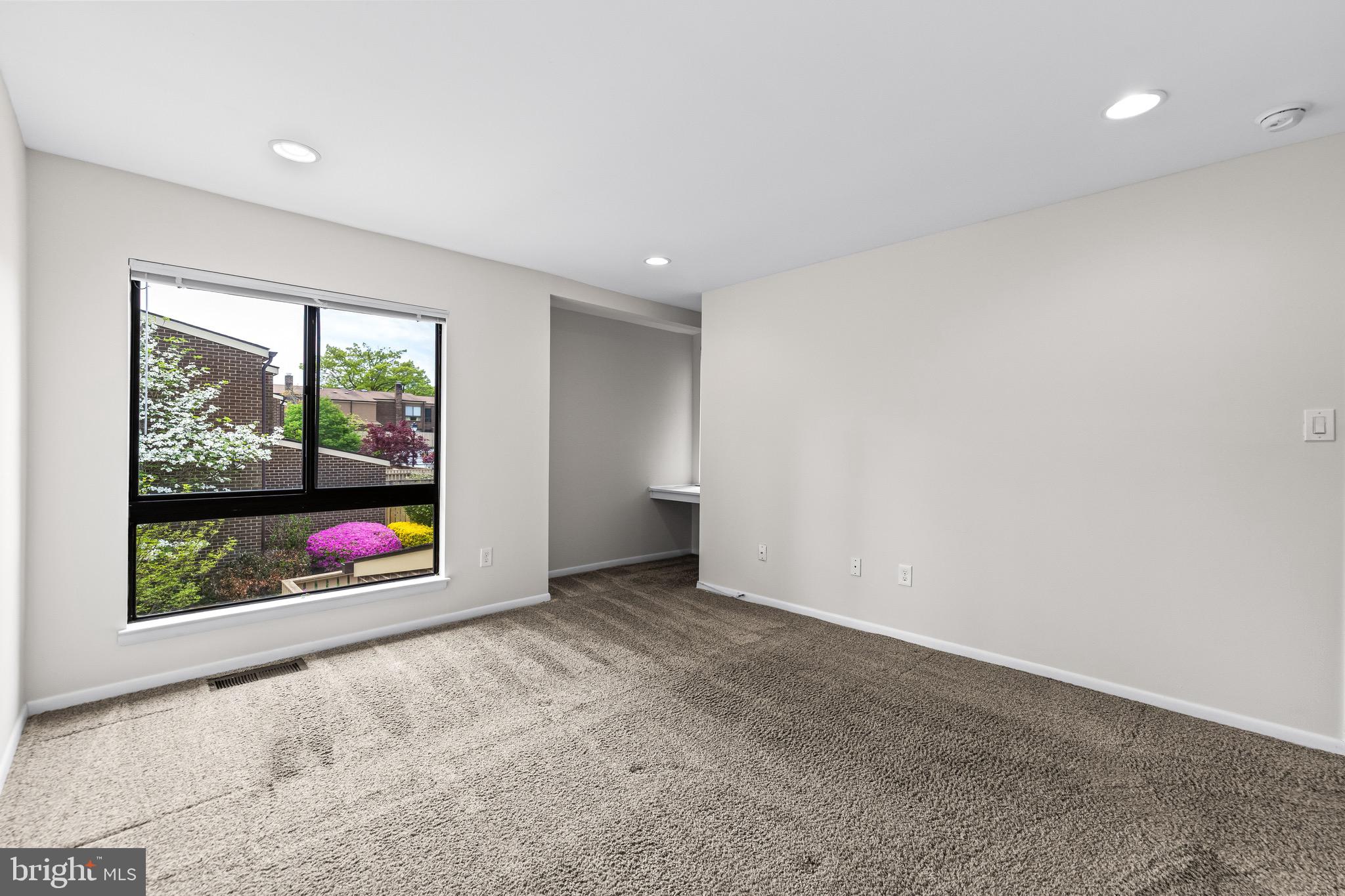 ANNEN WOODS - Residential