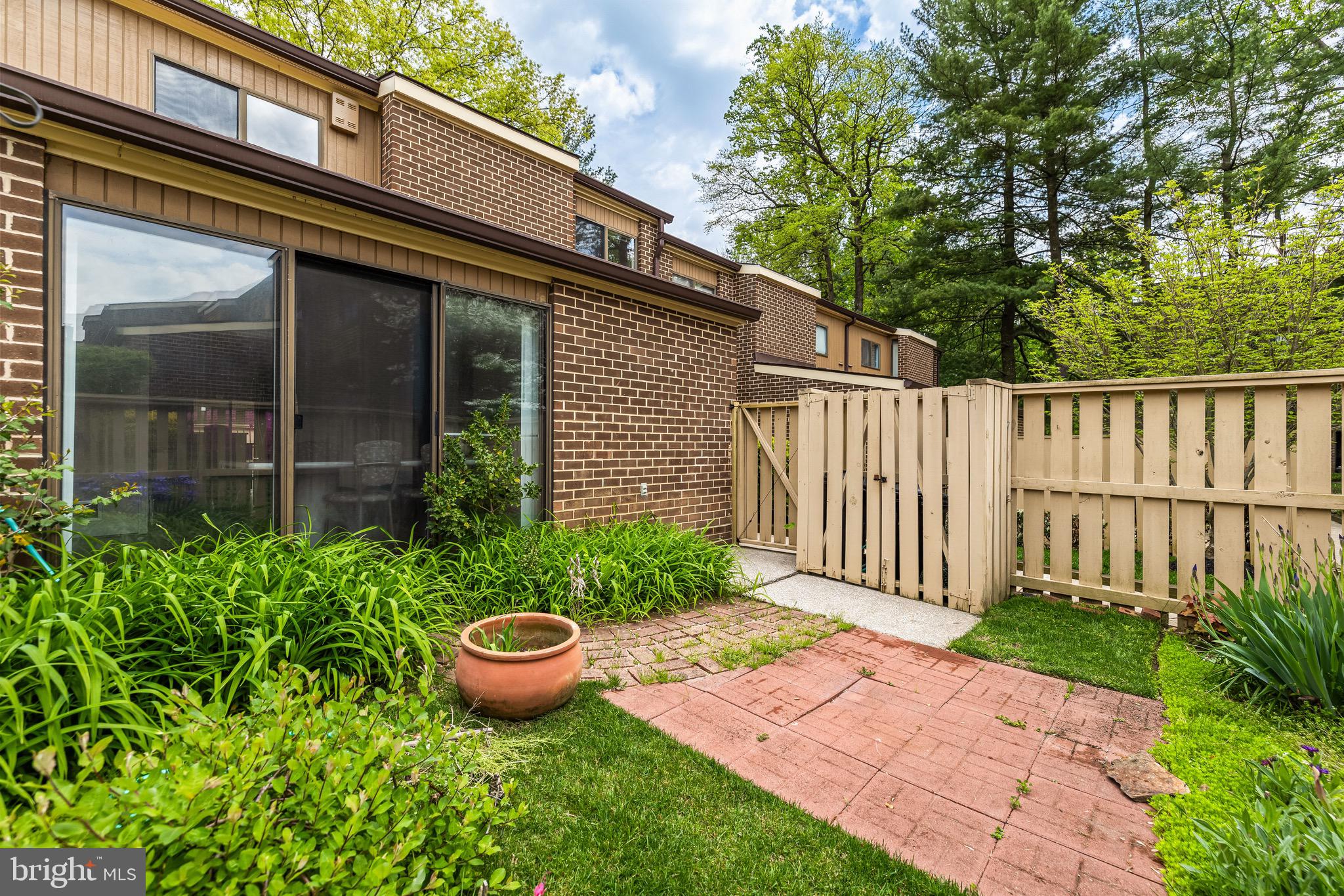 ANNEN WOODS - Residential