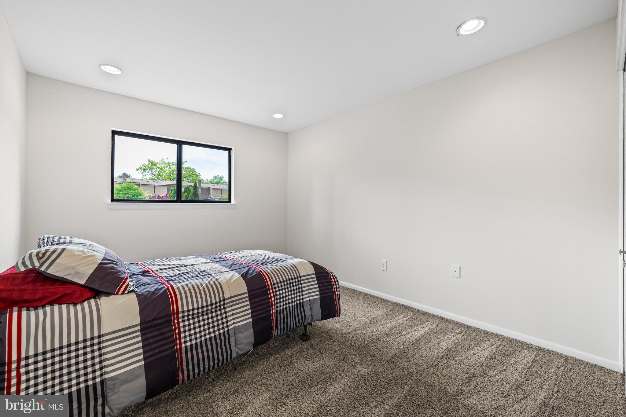 ANNEN WOODS - Residential