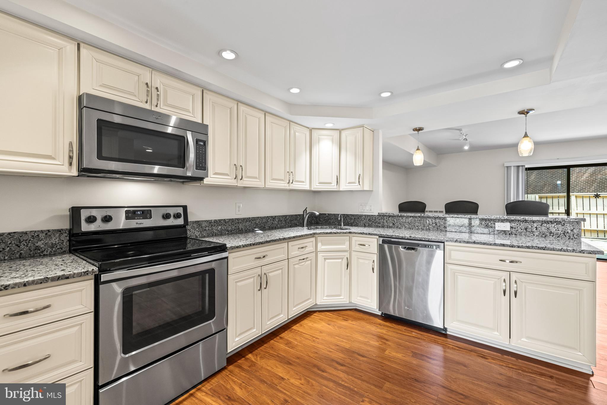 ANNEN WOODS - Residential