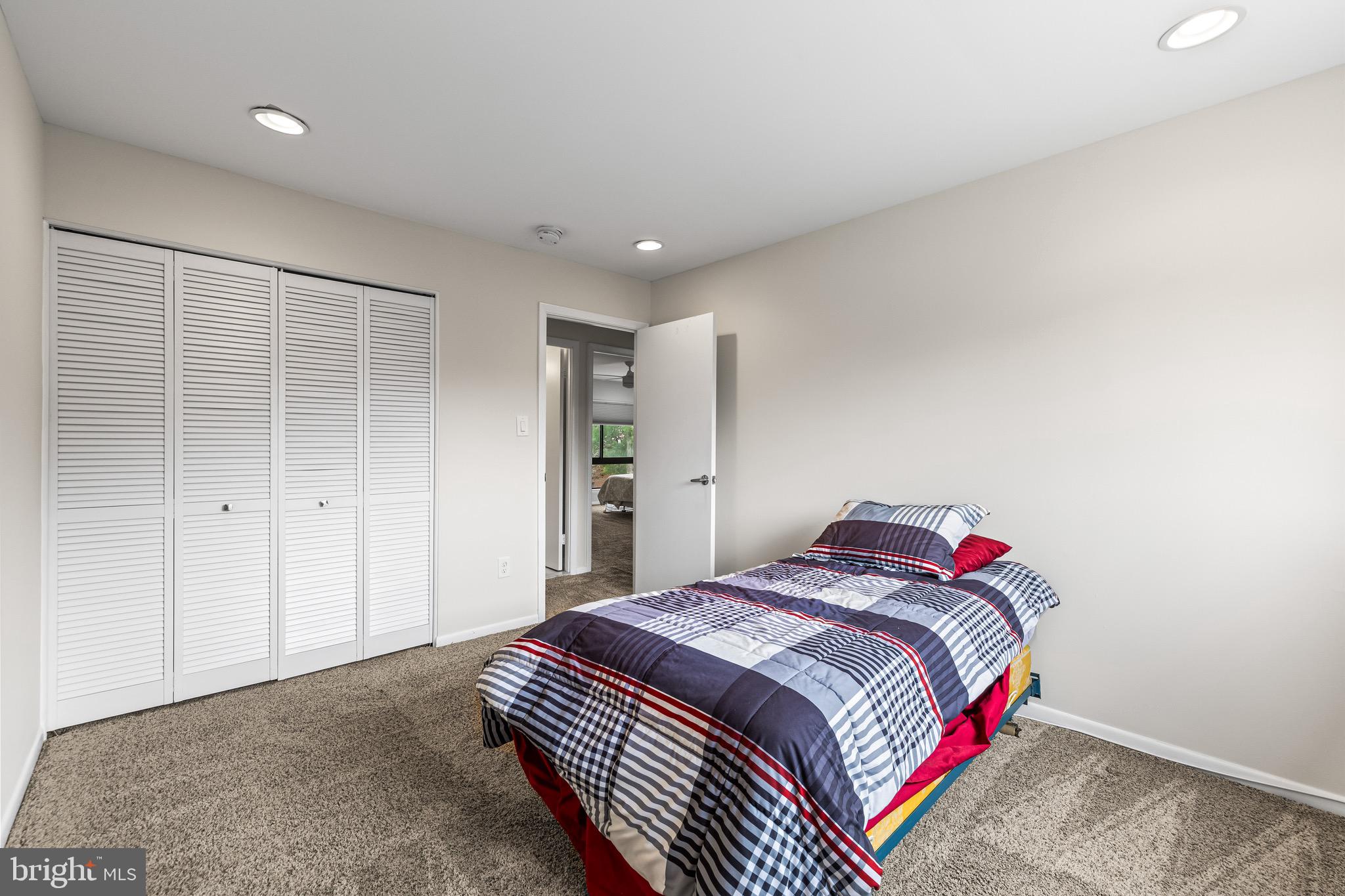 ANNEN WOODS - Residential