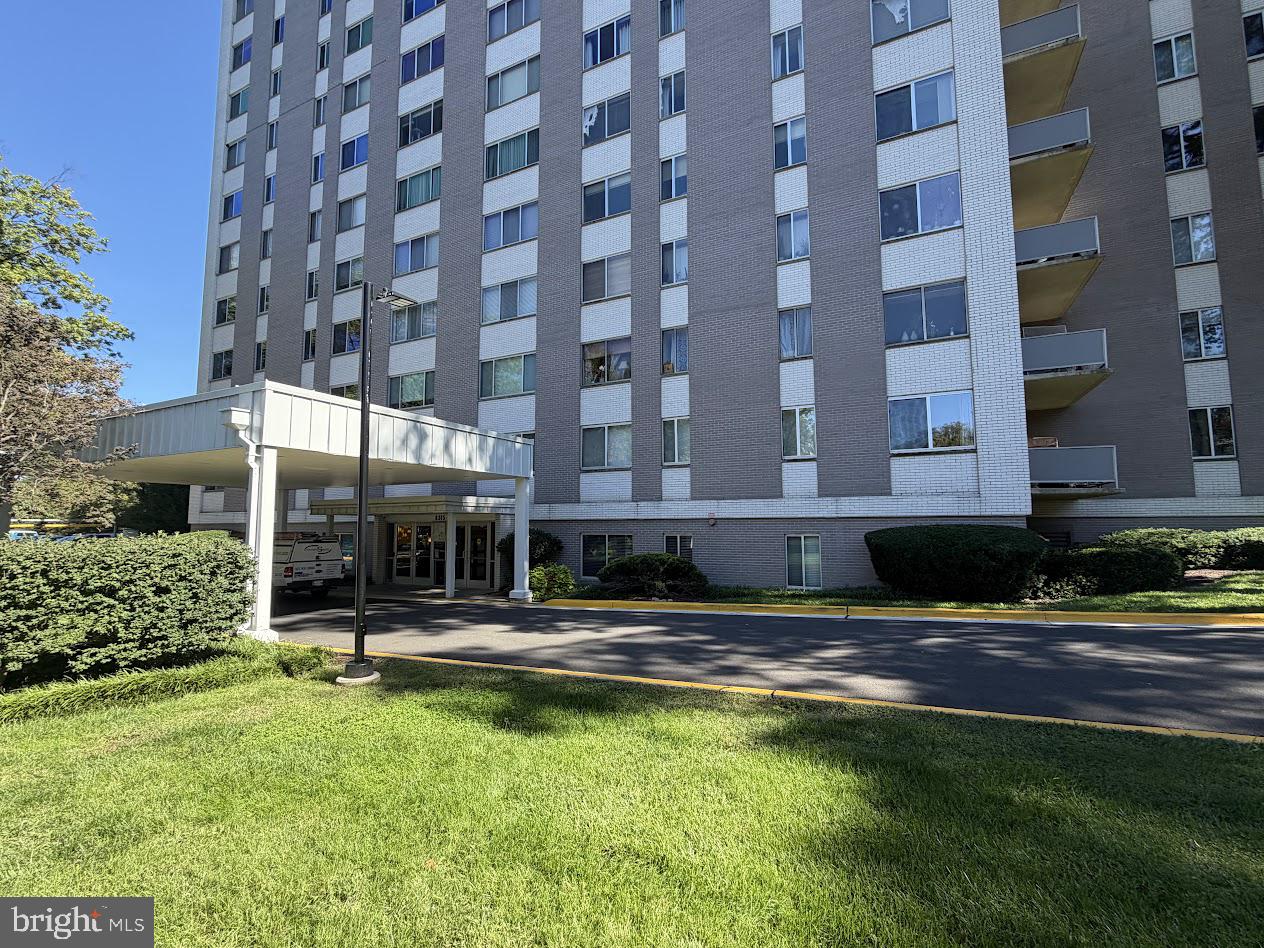 8315 N BROOK LANE 2-1004