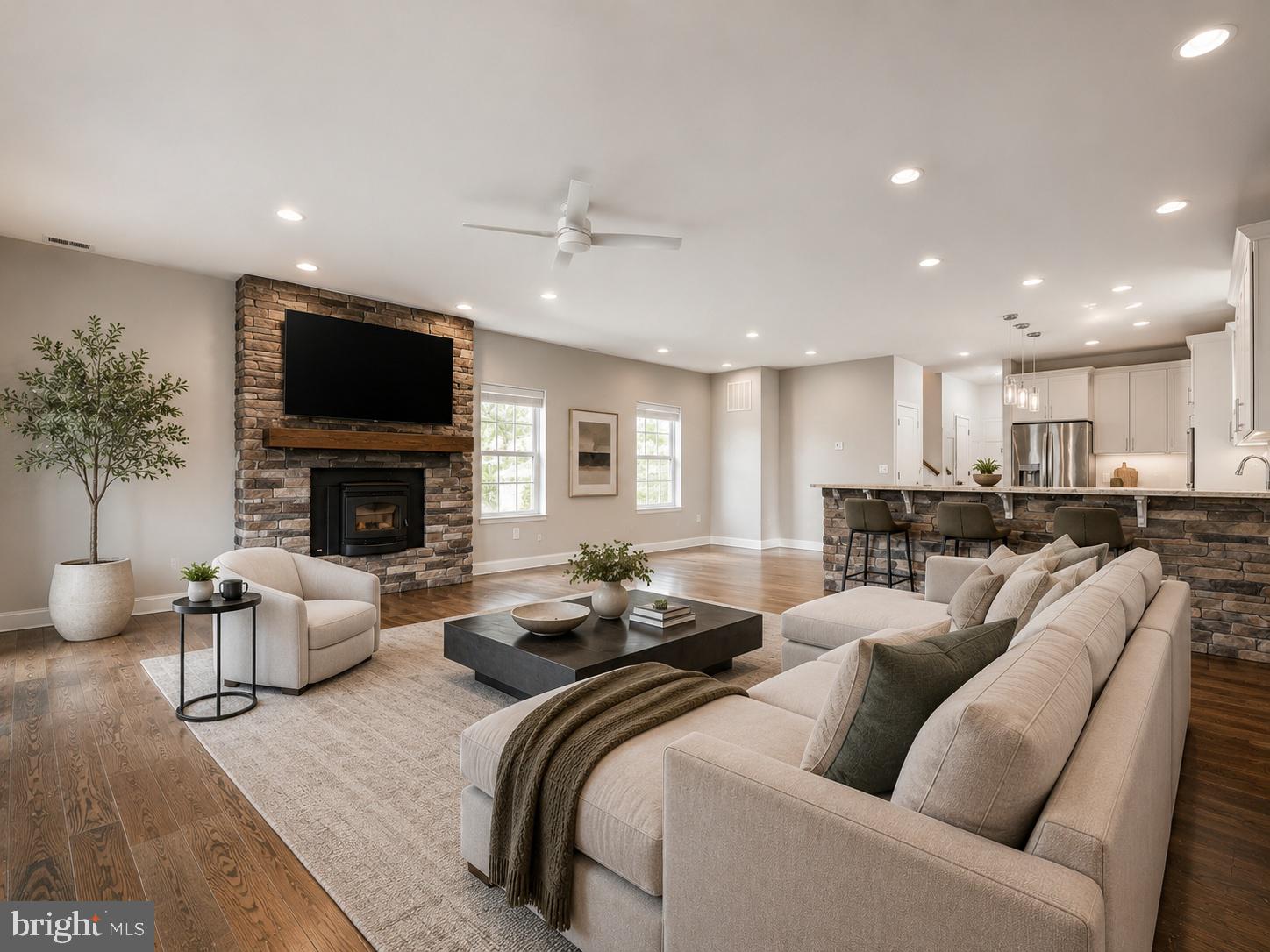 WEST TWIN RIVER - Residential