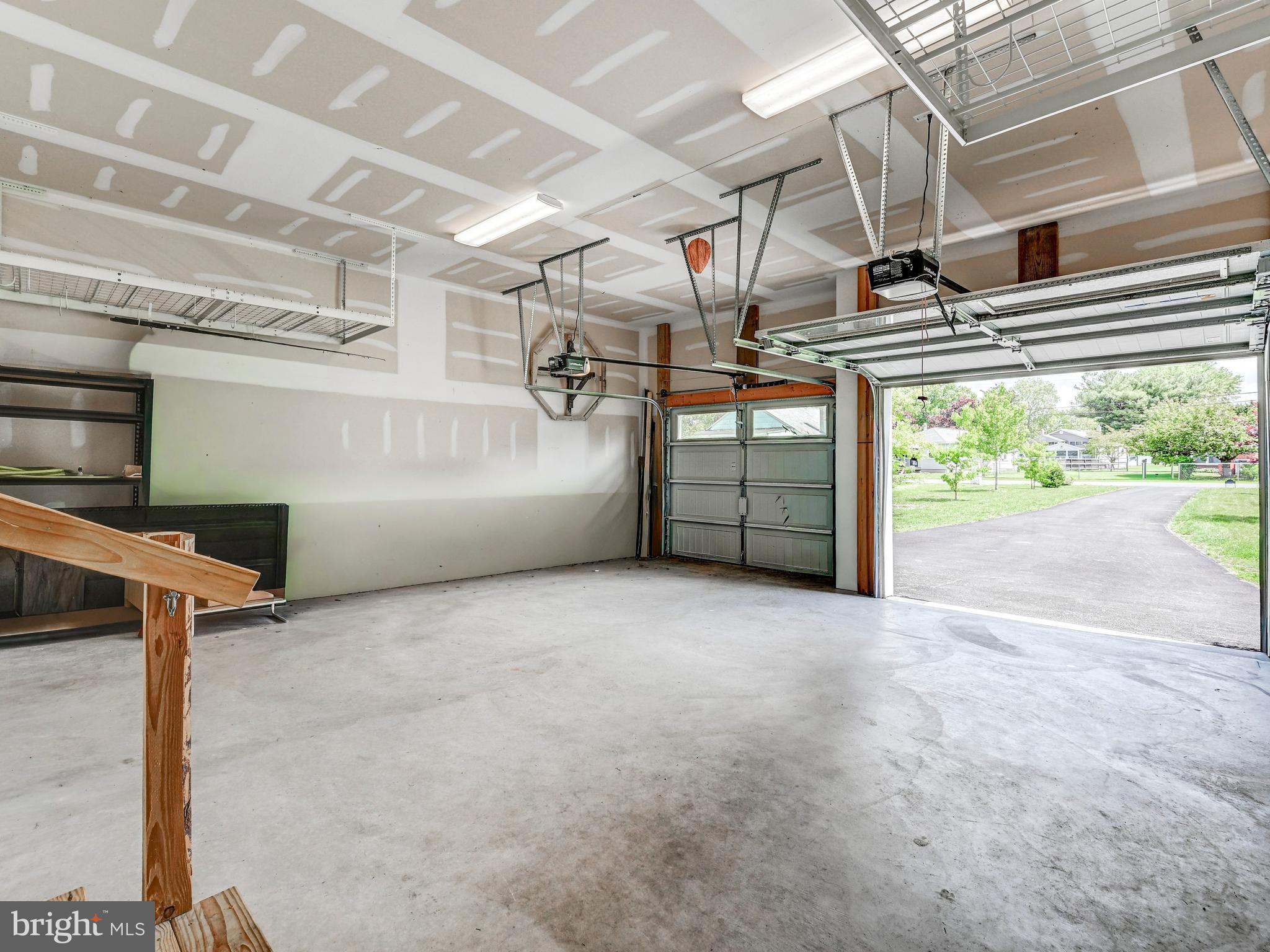 WEST TWIN RIVER - Residential