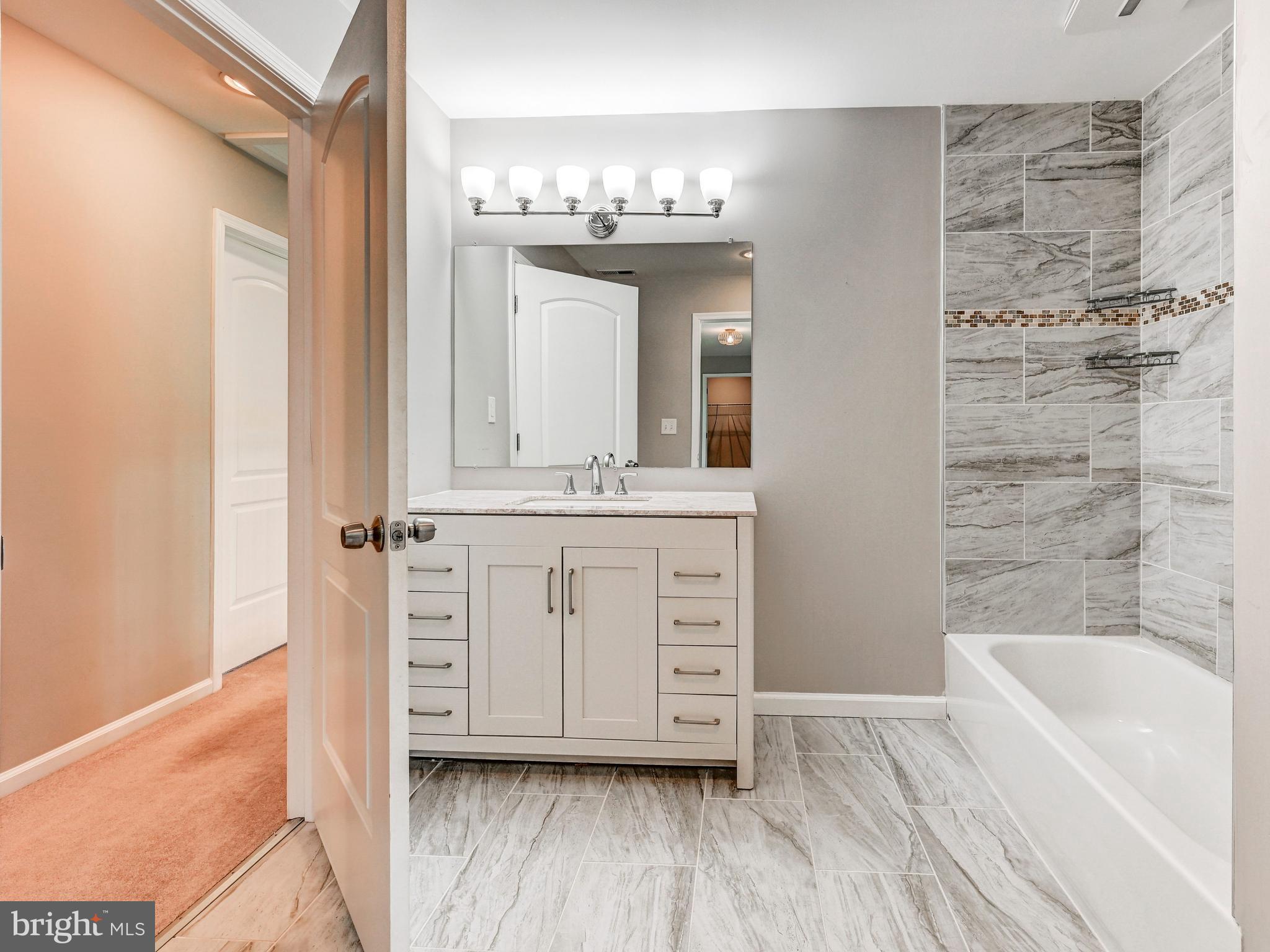 WEST TWIN RIVER - Residential