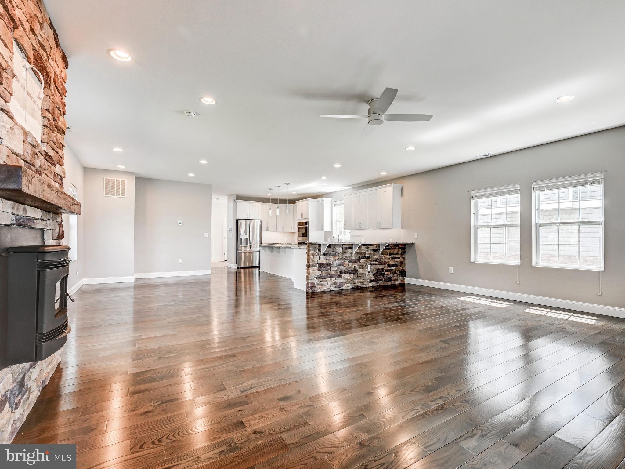 WEST TWIN RIVER - Residential