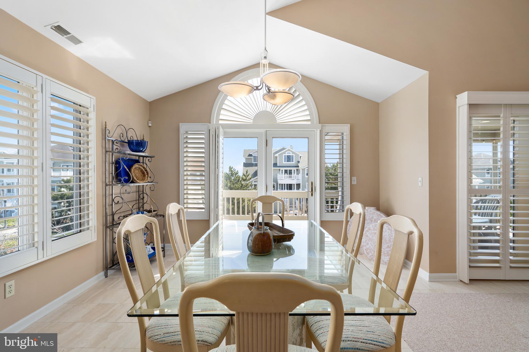 OCEAN RIDGE - Residential