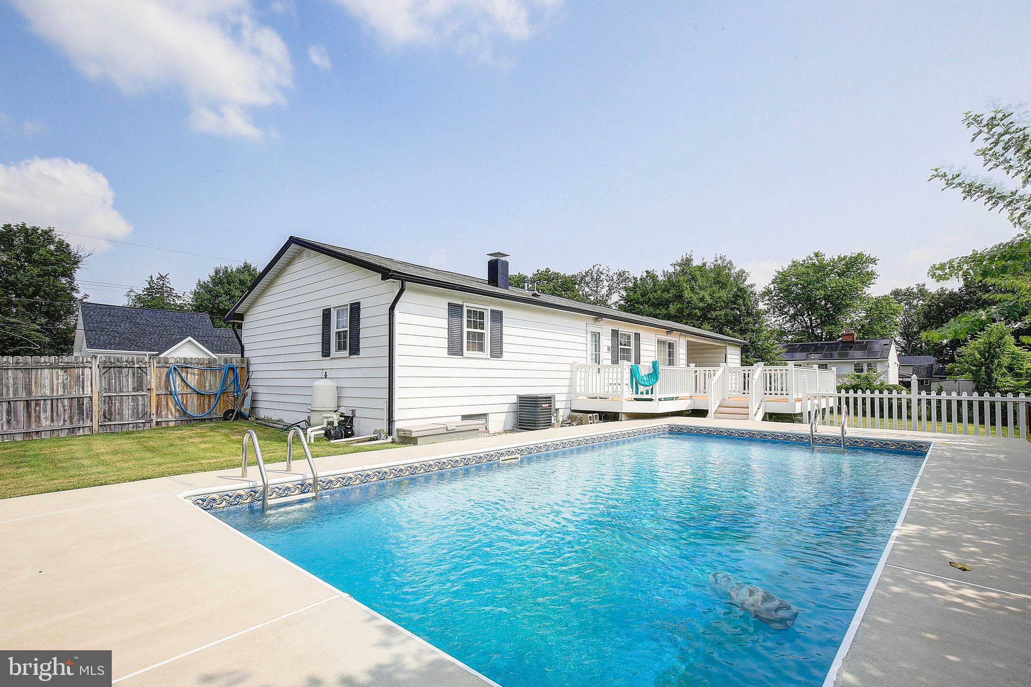 RIVIERA BEACH - Residential