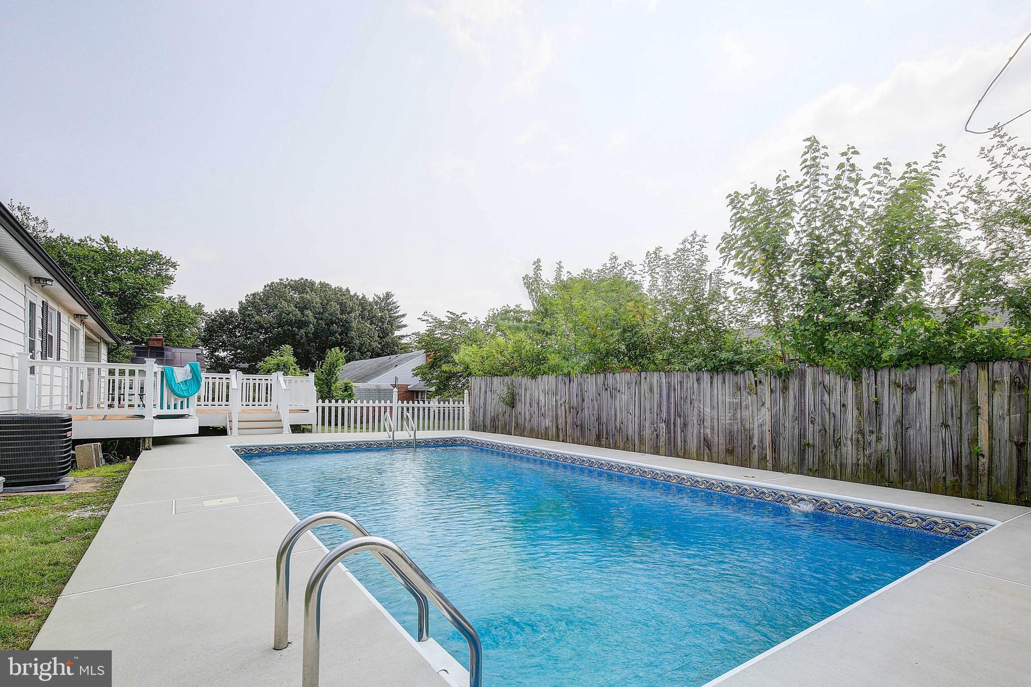 RIVIERA BEACH - Residential