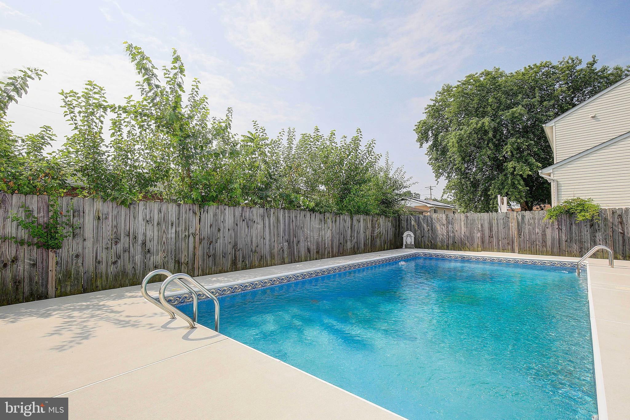 RIVIERA BEACH - Residential