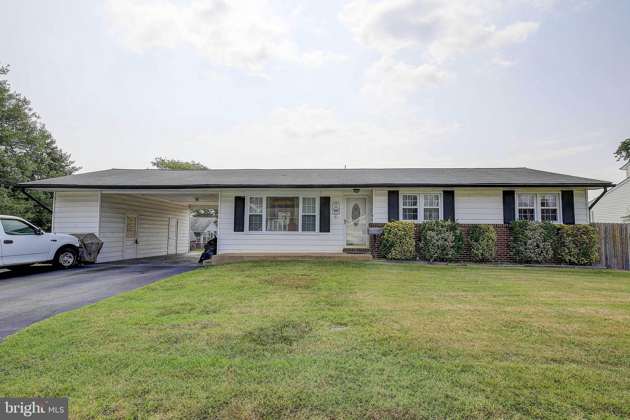 RIVIERA BEACH - Residential