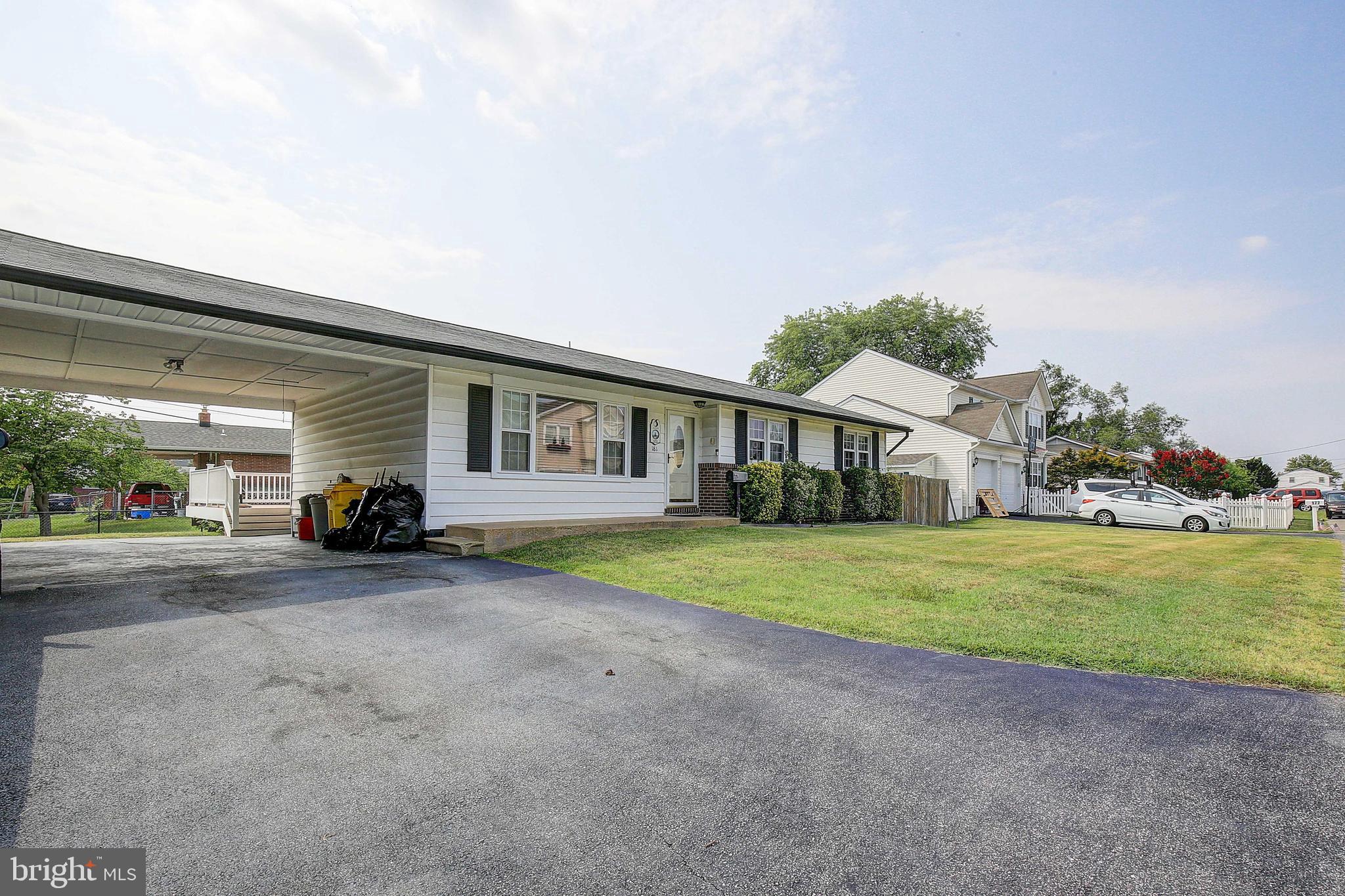 RIVIERA BEACH - Residential