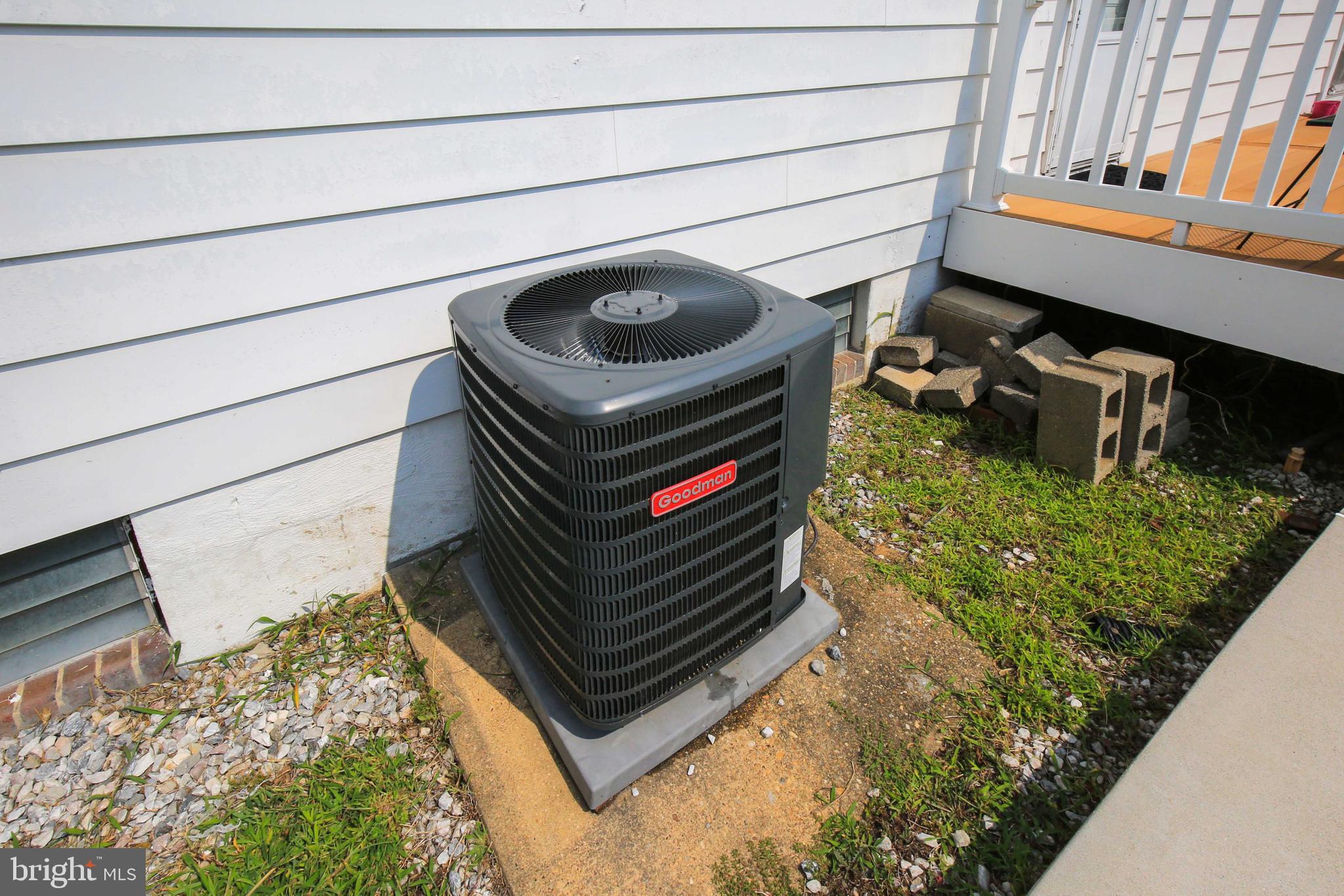 RIVIERA BEACH - Residential