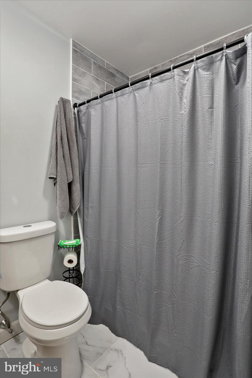 PENN NATIONAL ESTATES - Residential