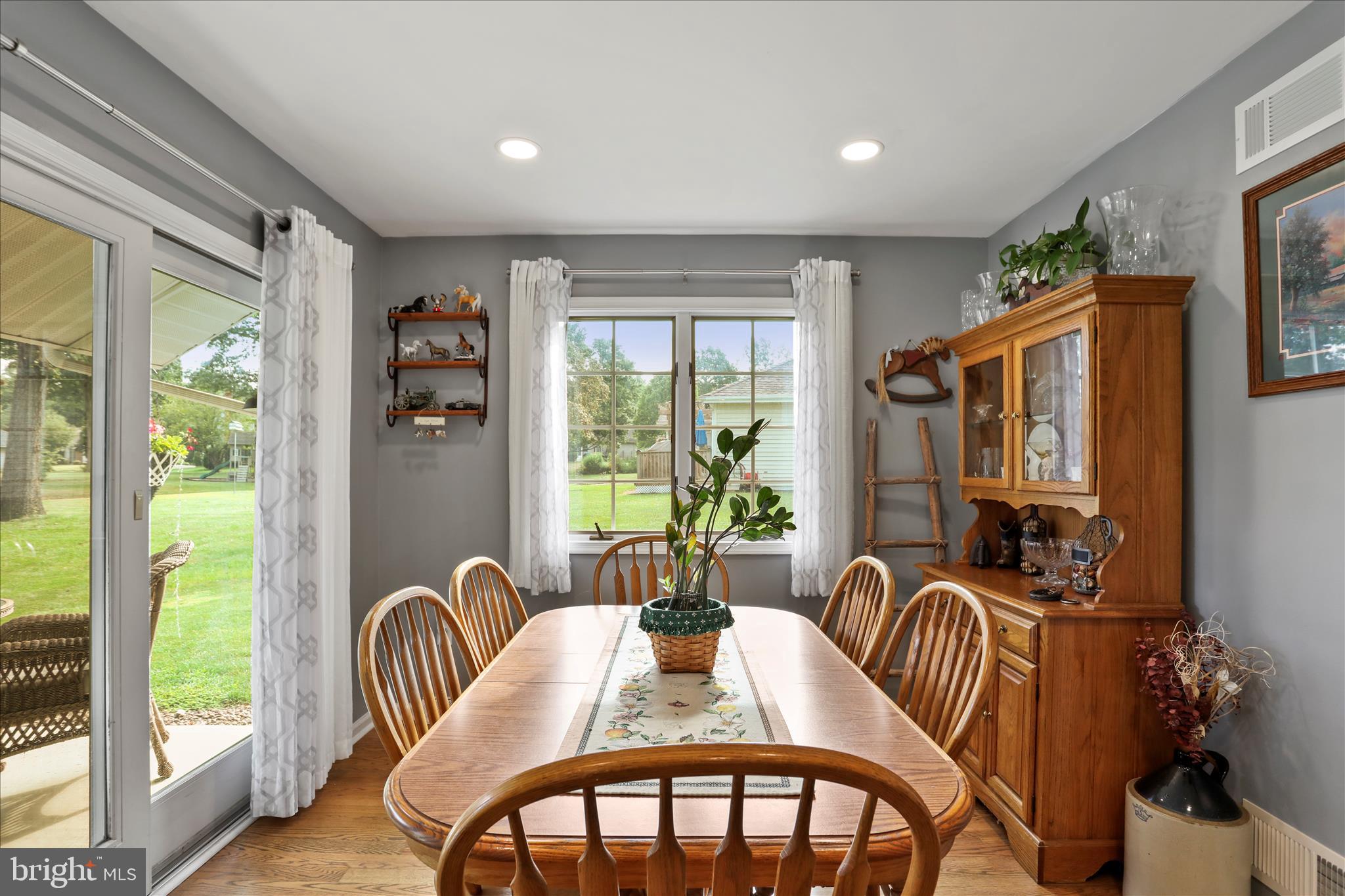 PENN NATIONAL ESTATES - Residential