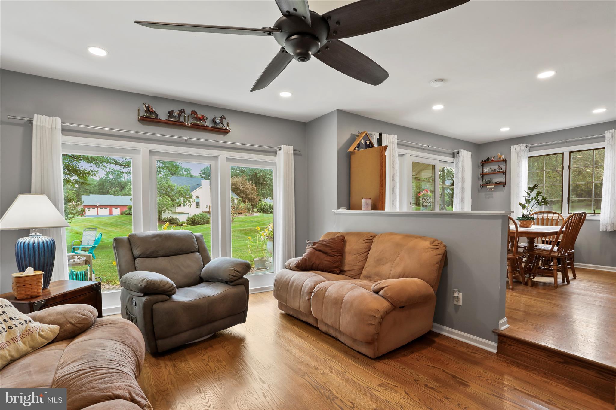 PENN NATIONAL ESTATES - Residential