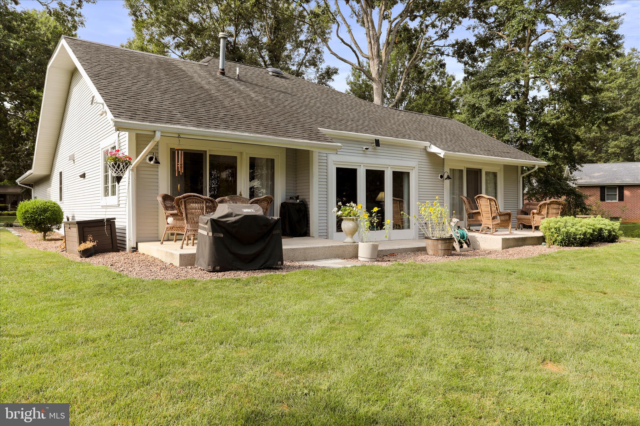 PENN NATIONAL ESTATES - Residential