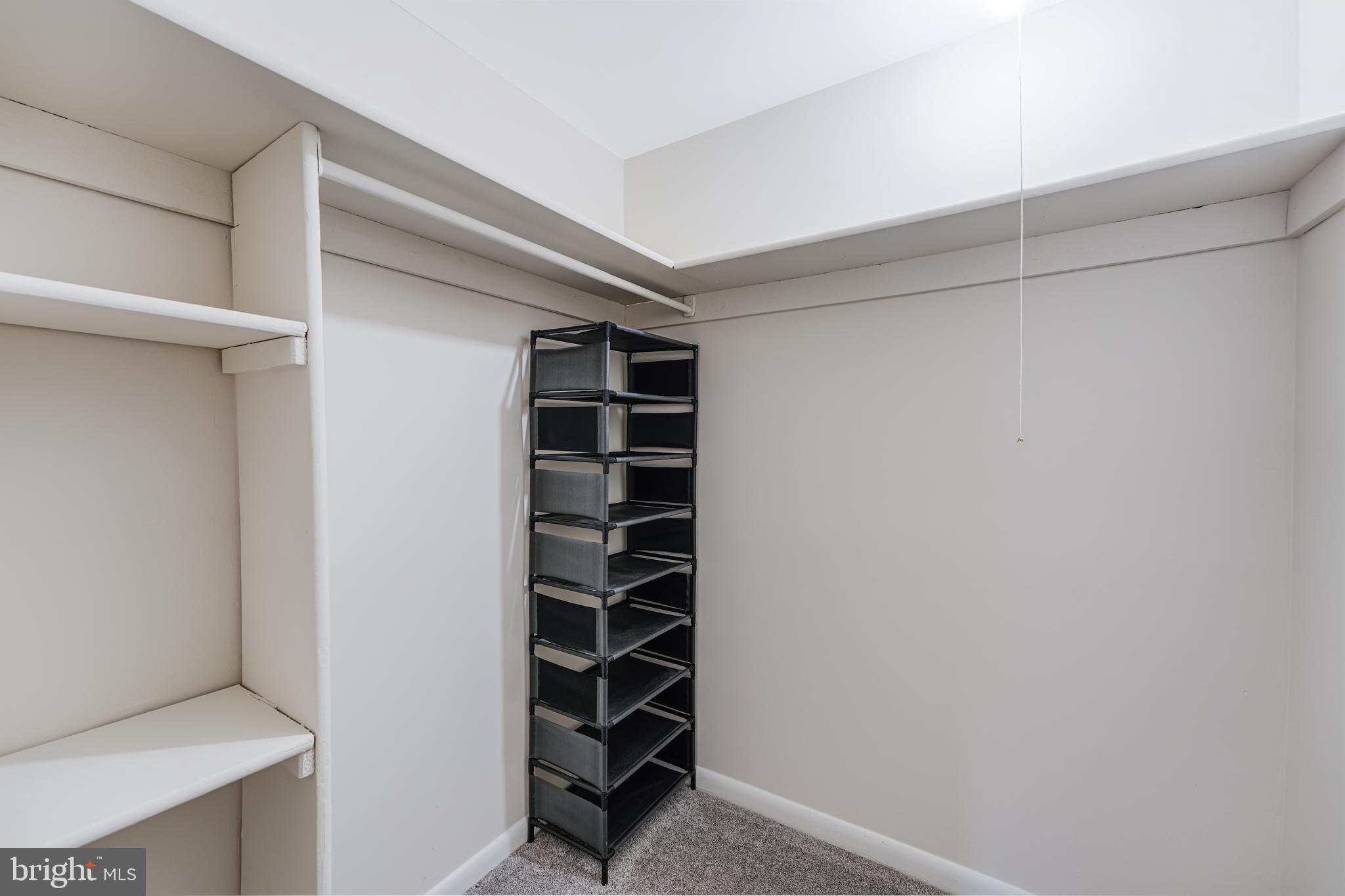 CHESTNUT GROVE - Residential Lease