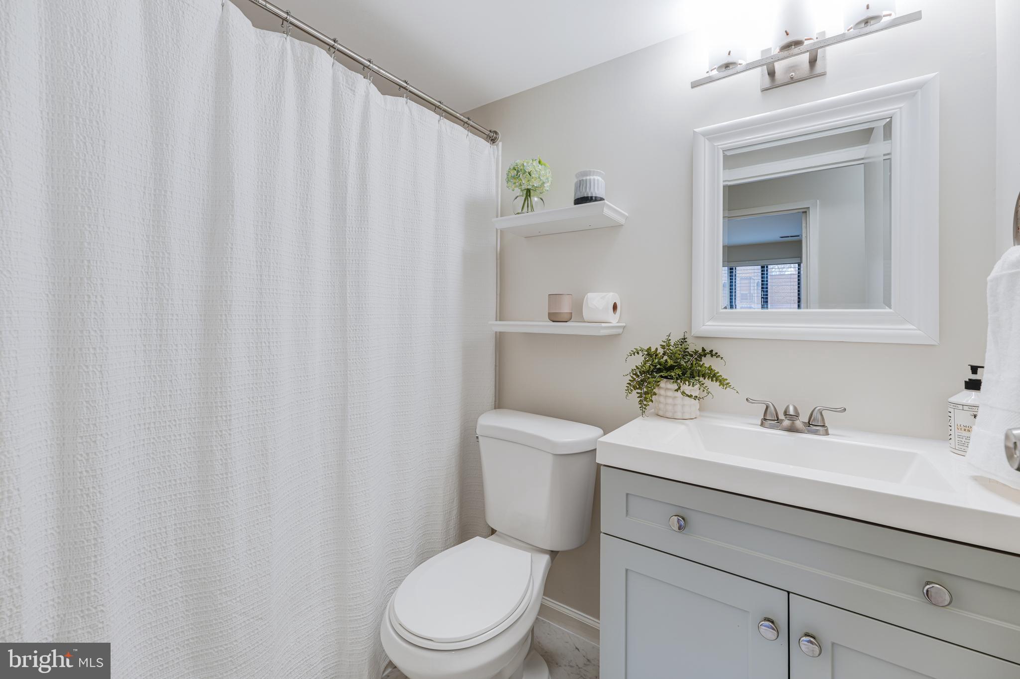 CHESTNUT GROVE - Residential Lease