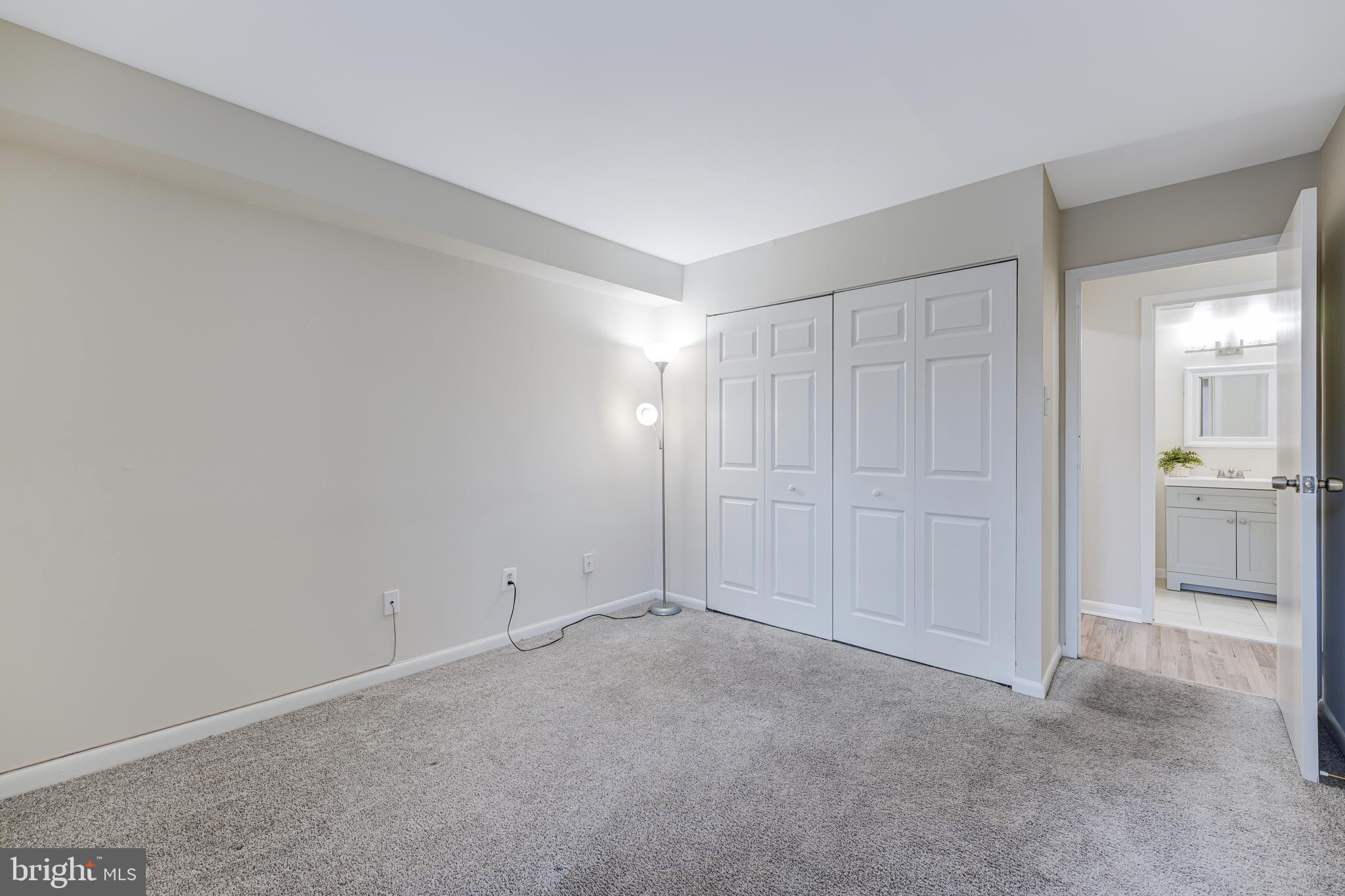 CHESTNUT GROVE - Residential Lease