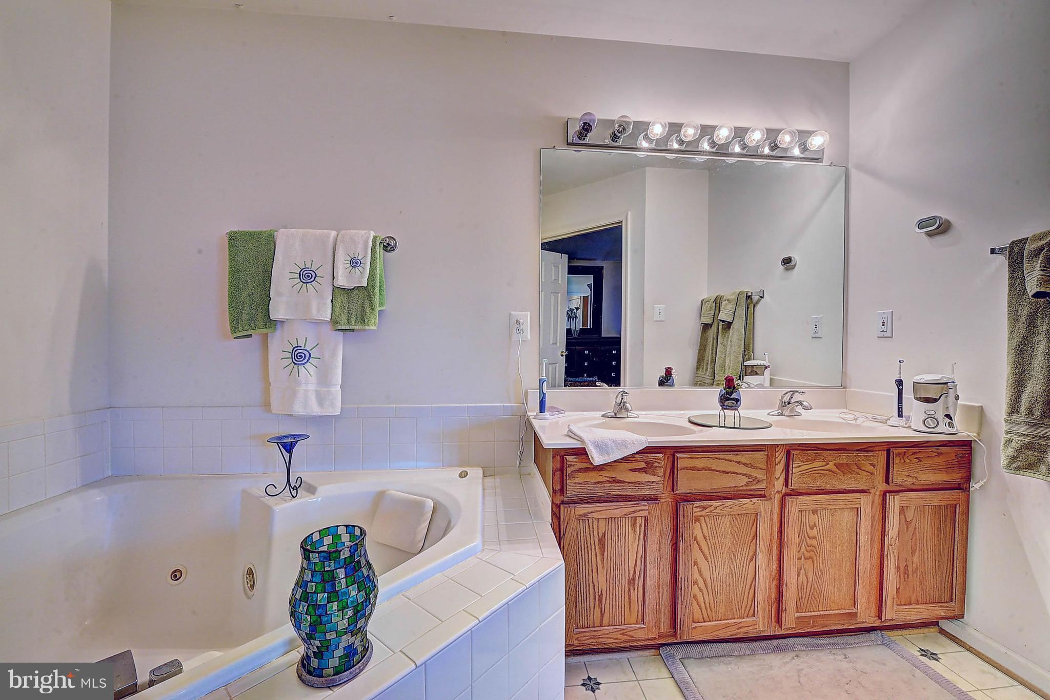 SYCAMORE HILL - Residential