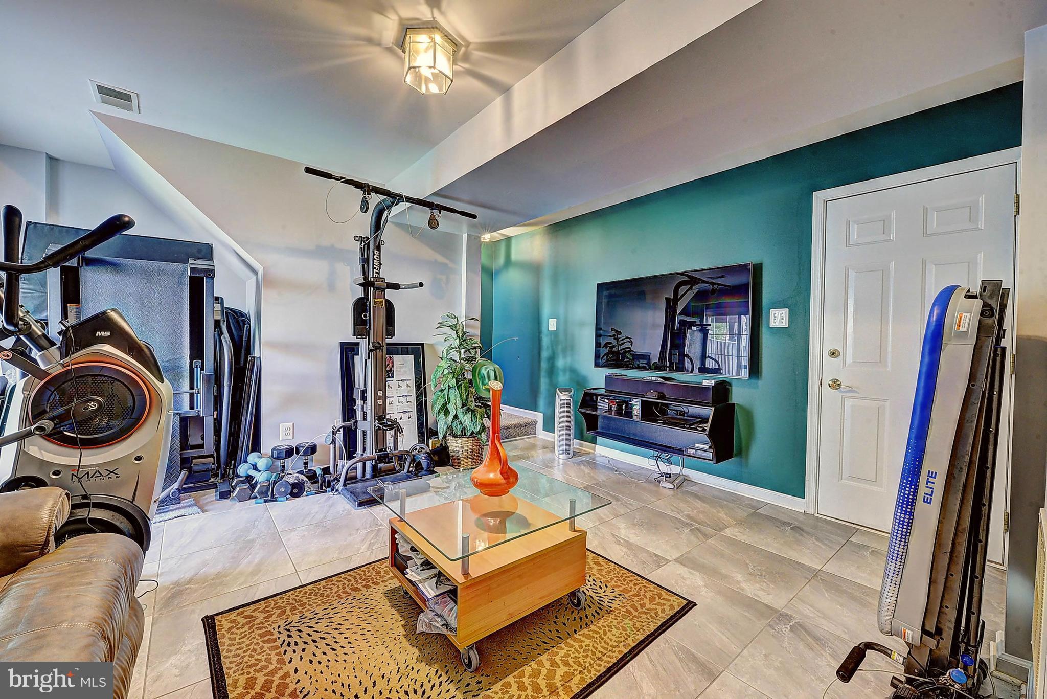 SYCAMORE HILL - Residential